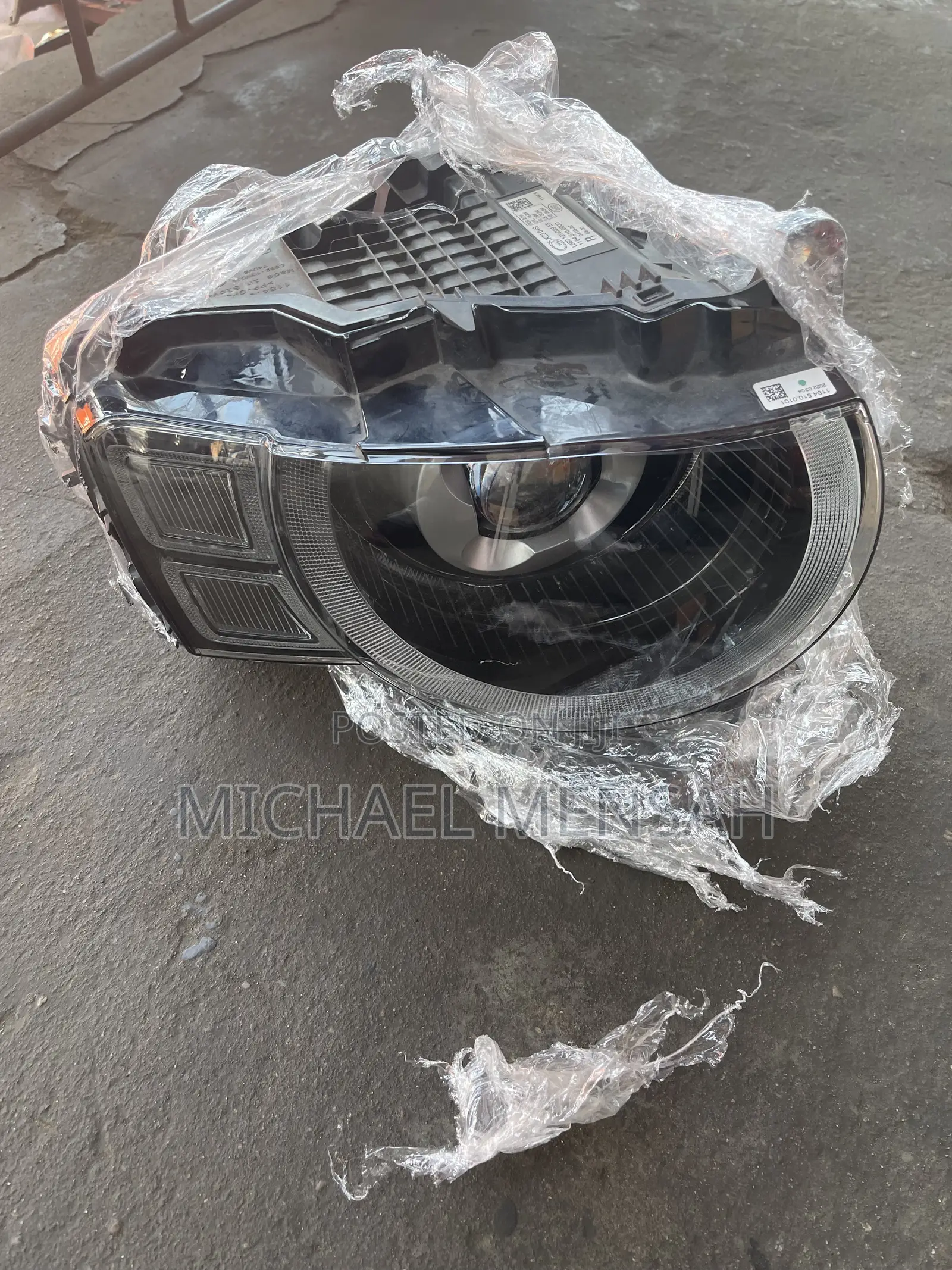 Land Rover Defender Head Light