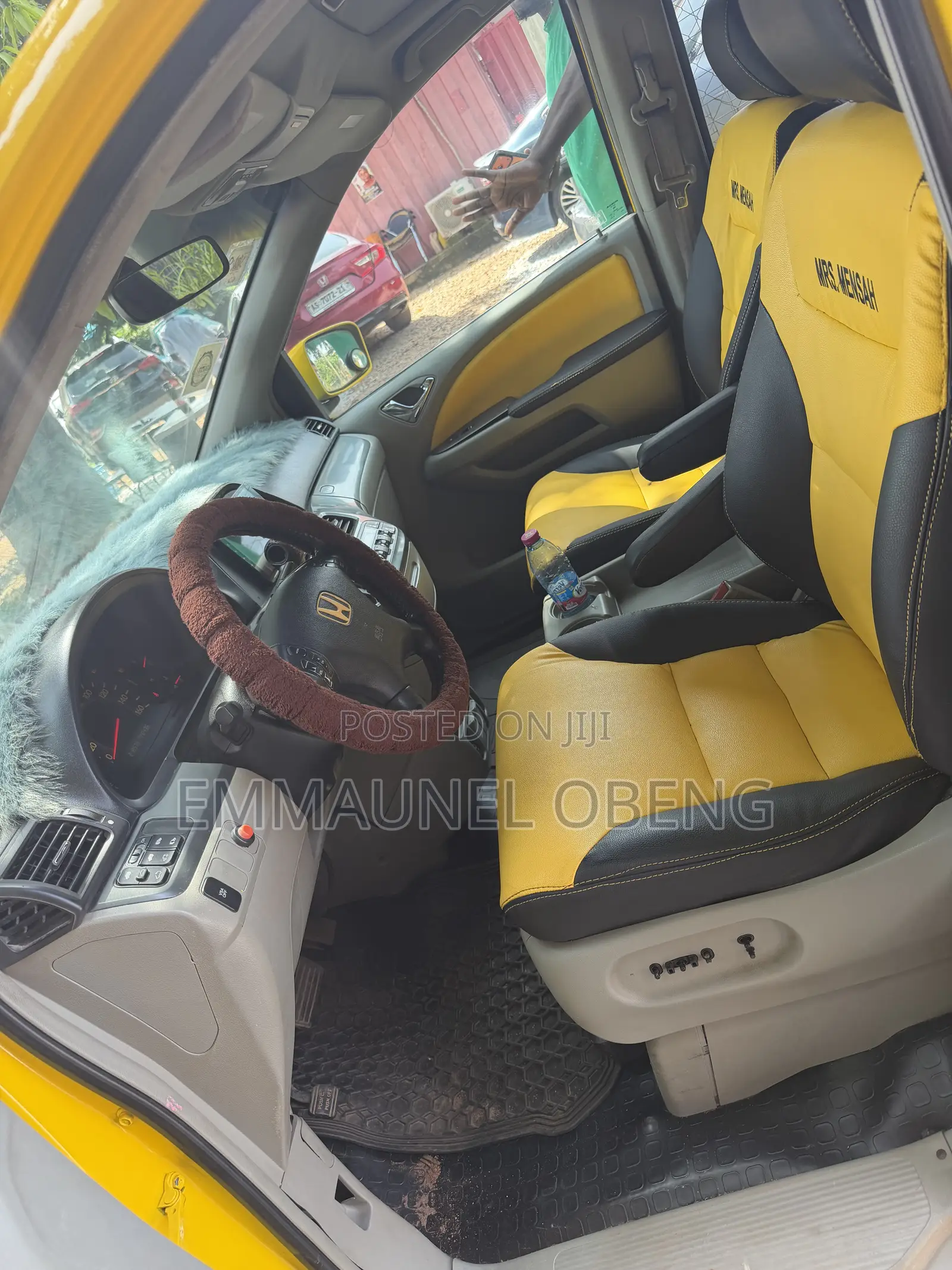 Honda Odyssey 2010 Yellow