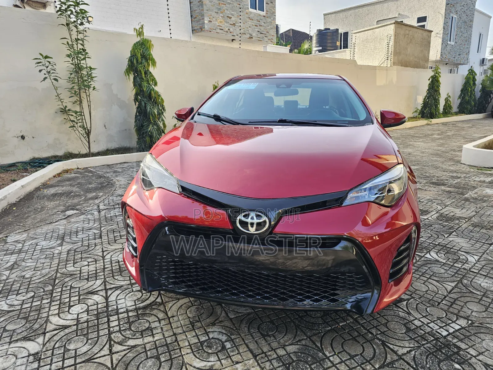Toyota Corolla SE (1.8L 4cyl 6M) 2018 Red