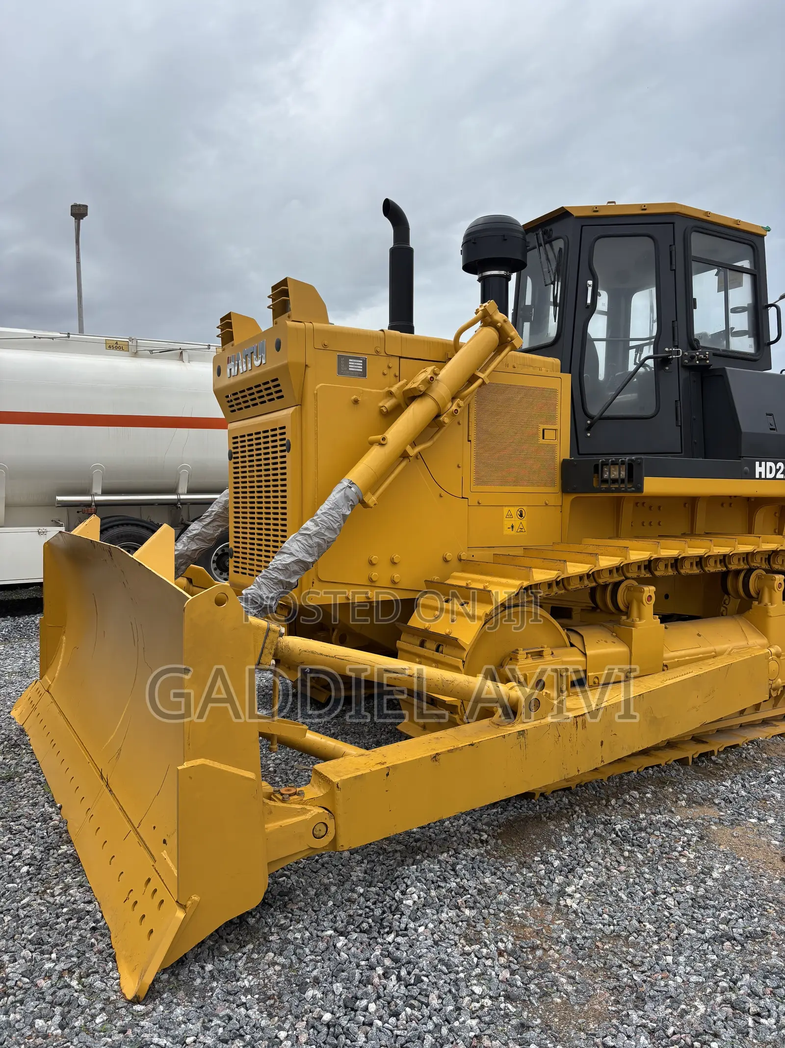 New Bulldozer Haitui