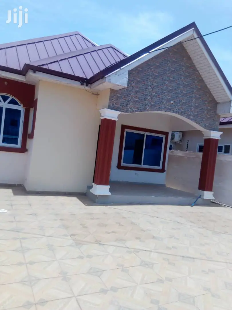 3bdrm House in Bronko Housing, Accra Metropolitan for sale