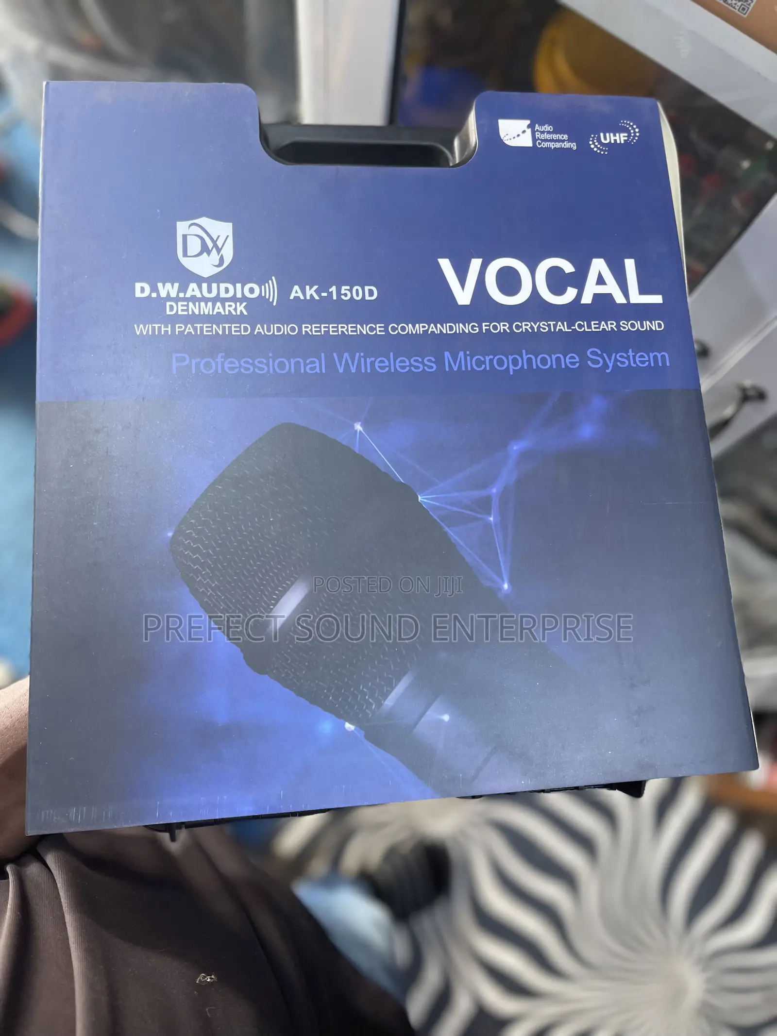 D.W. Audio Ak-150d Dynamic Wired Microphone