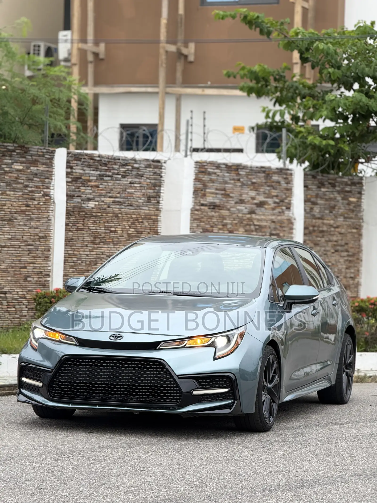 Toyota Corolla LE 2020 Green