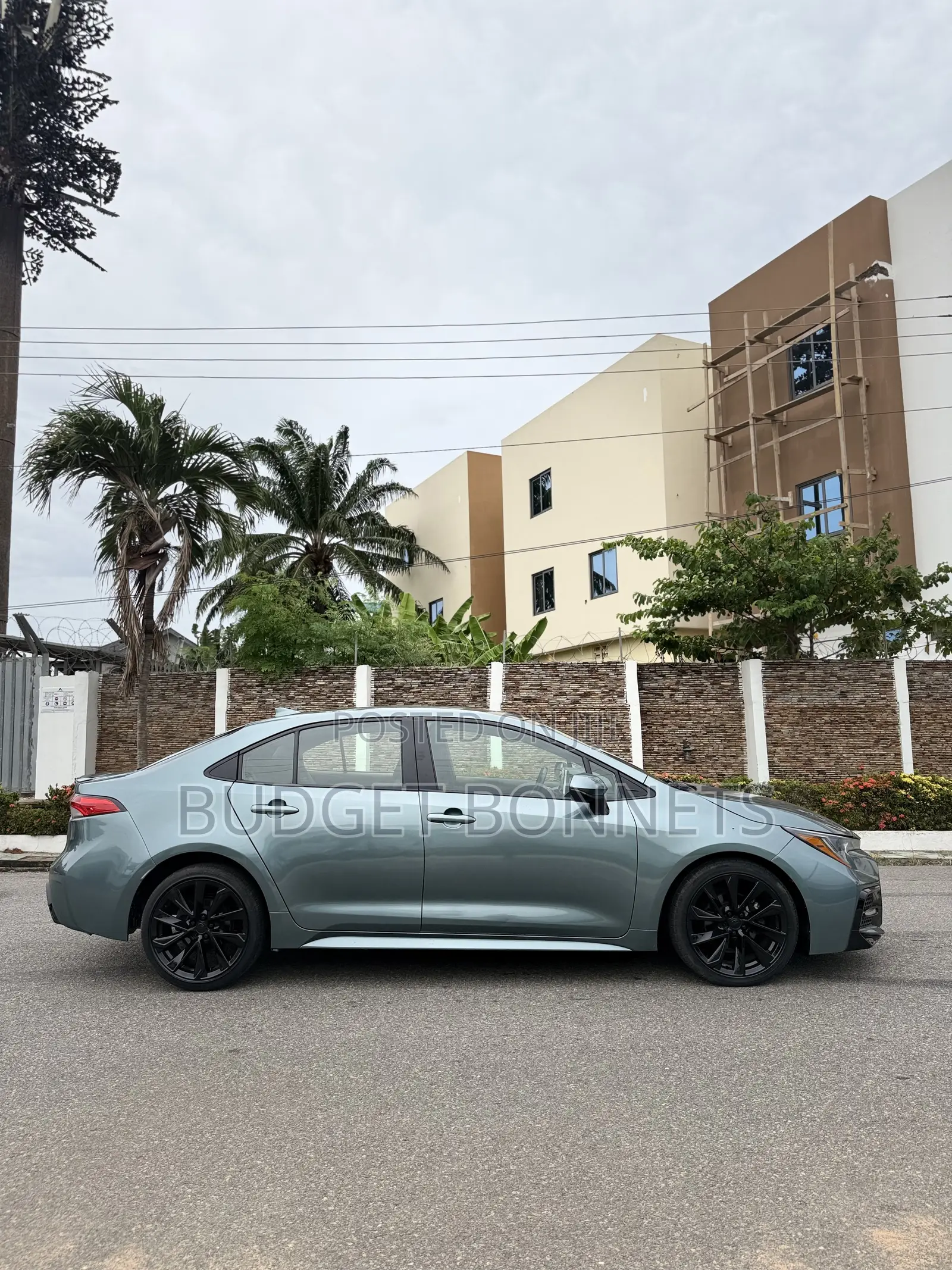 Toyota Corolla LE 2020 Green