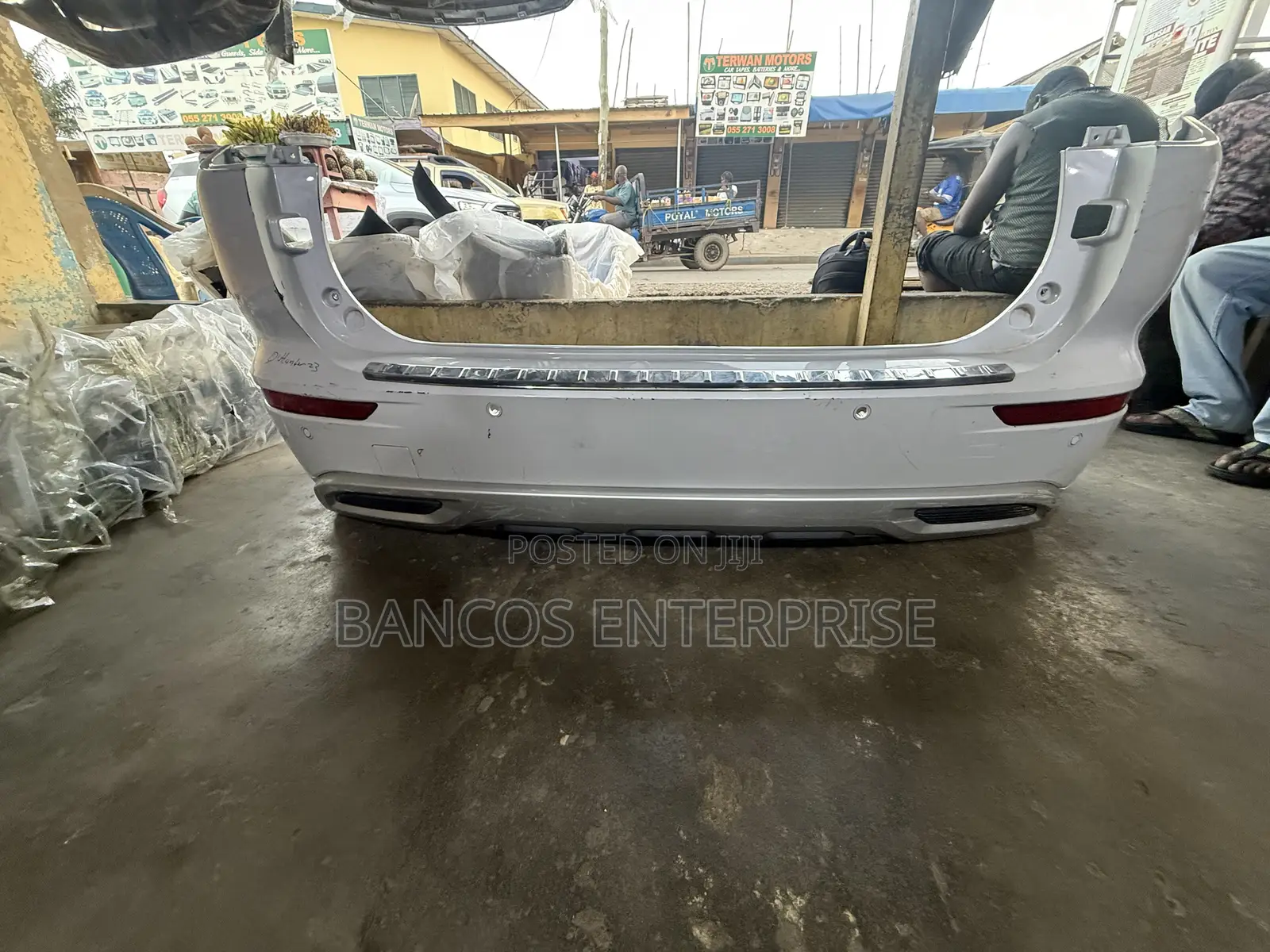 Outlander 2022-2025 Back Bumper Complete