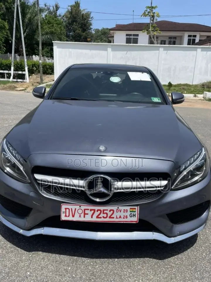 Mercedes-Benz C300 2017 Gray