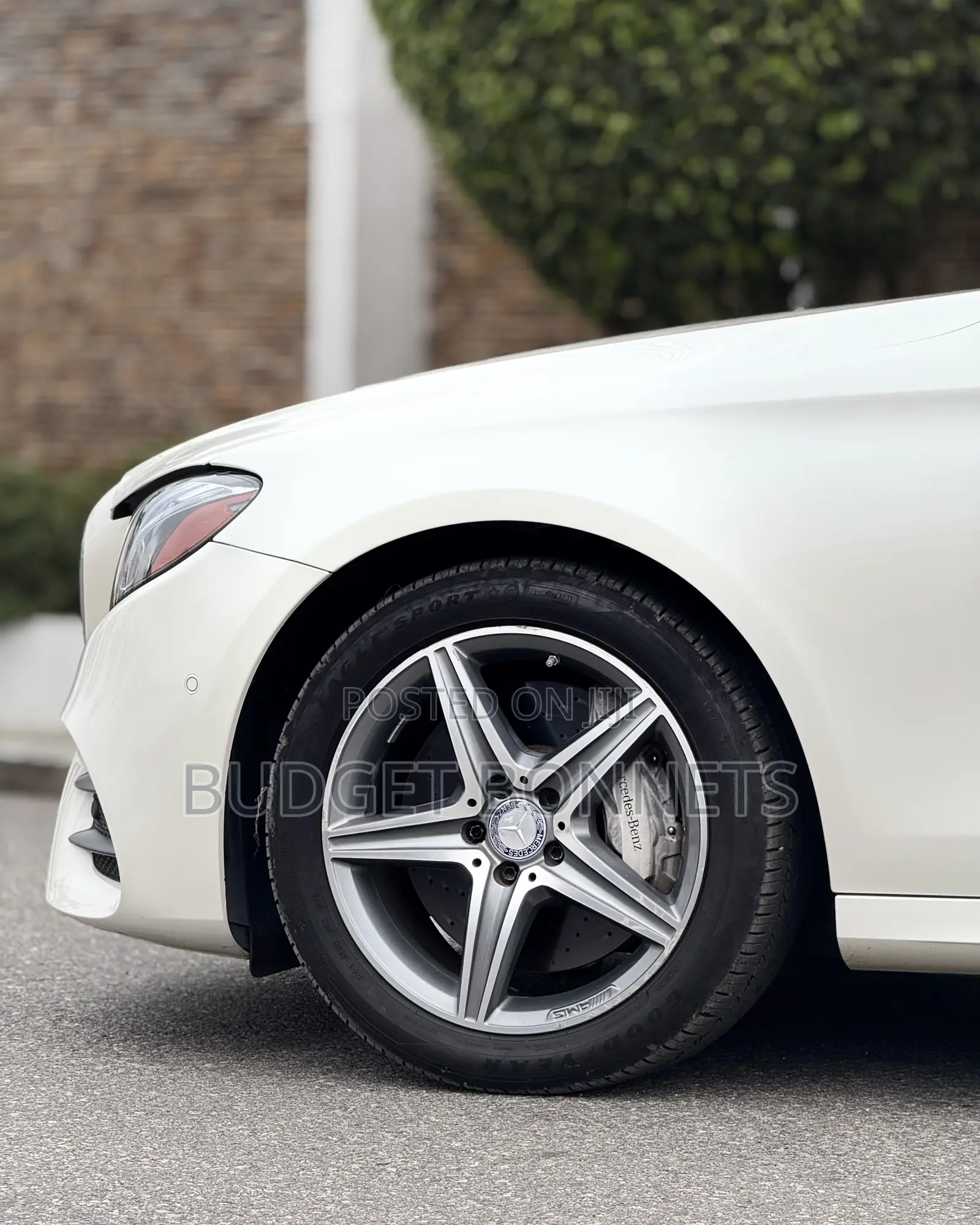 Mercedes-Benz E300 2018 White
