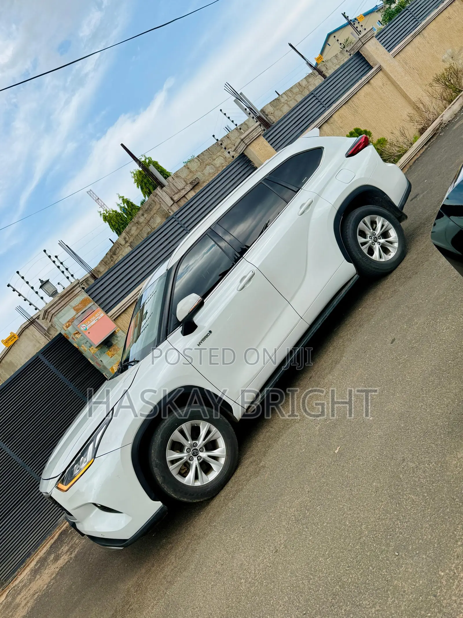 Toyota Highlander XLE 2021 White