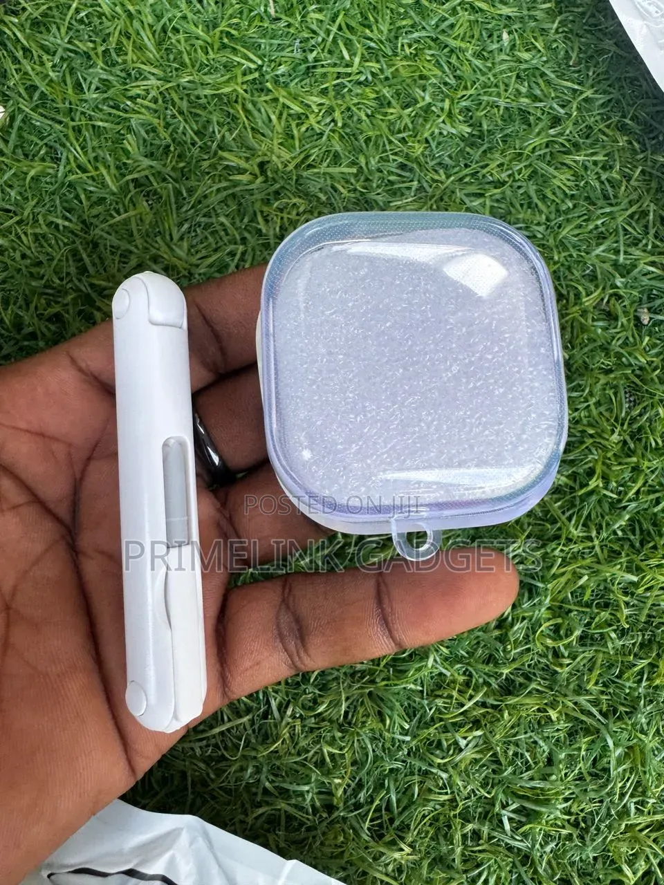 Samsung Galaxy Buds 4 and 4 Pro Case With Cleaner
