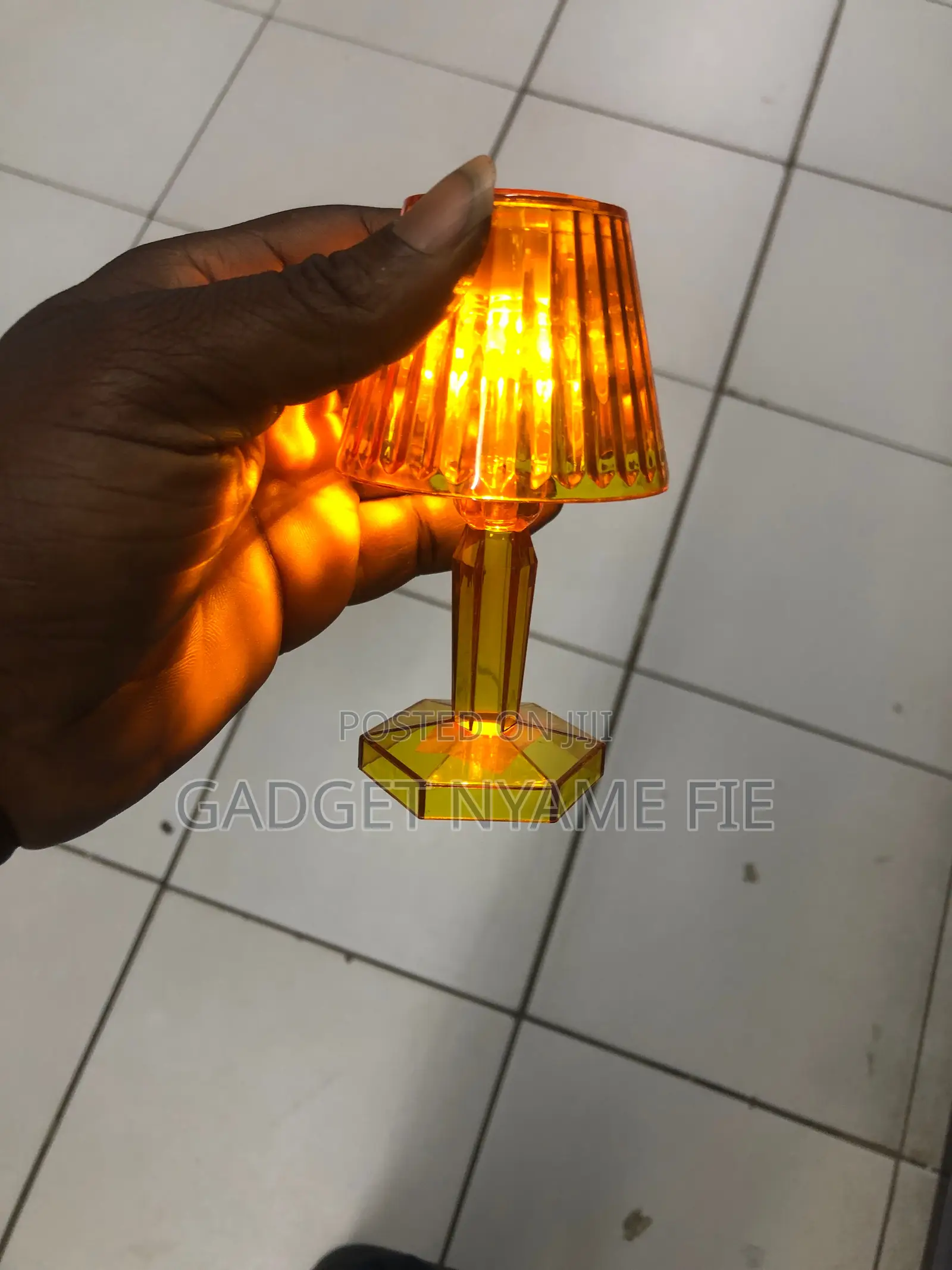 Romantic Tiny Tabletop Lamp
