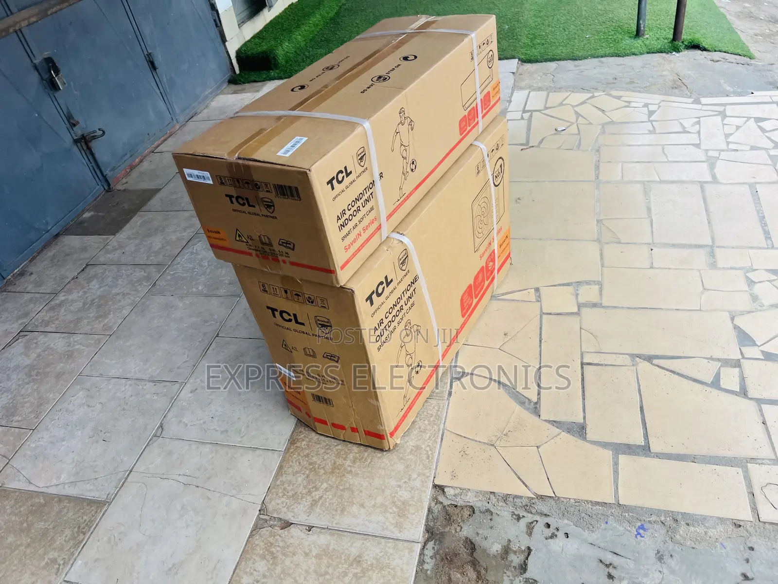Ultra Modern Sleek White 2.5hp Split Inverter TCL