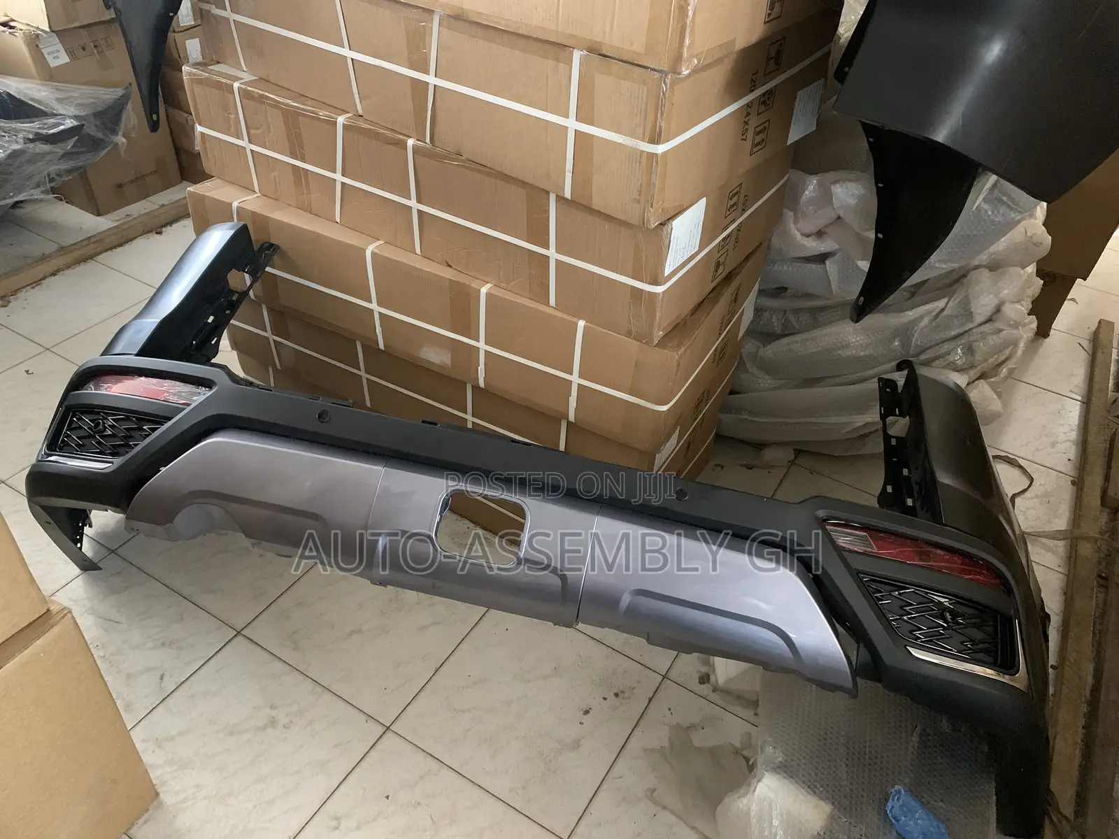 Lexus Lx600 Rear/Back Bumper