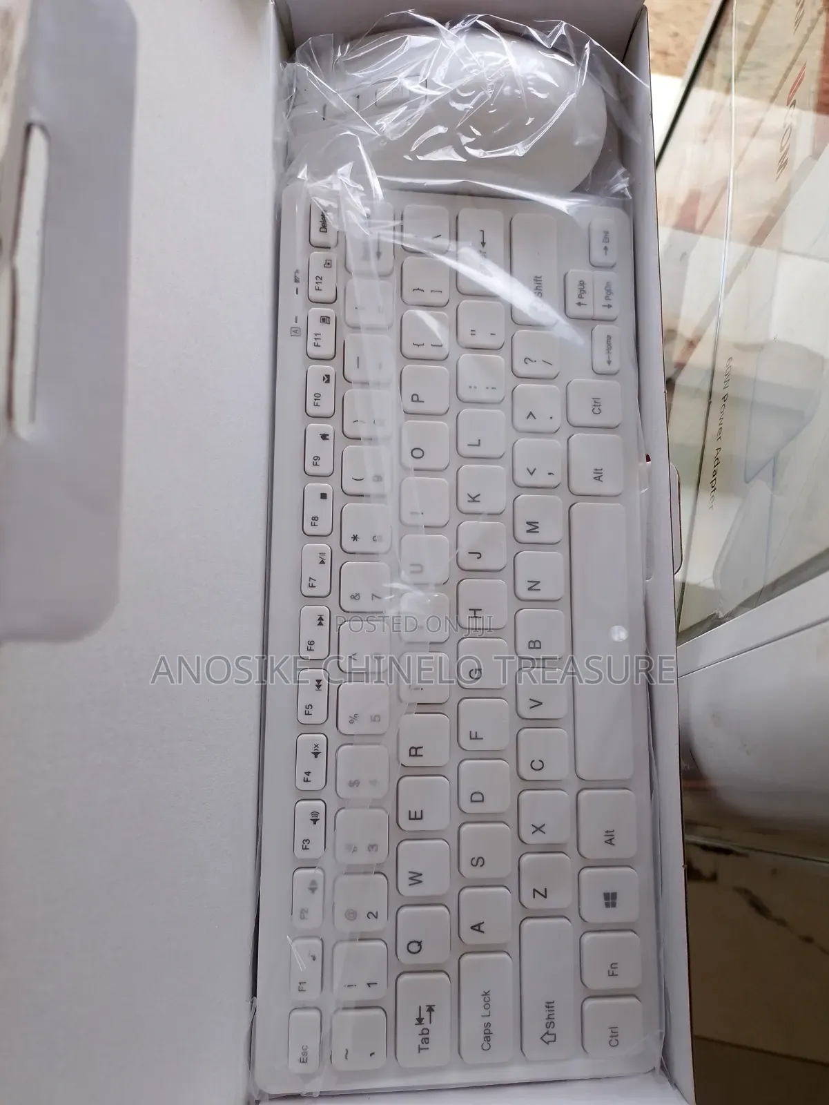 Mini Wireless Keyboard With Mouse