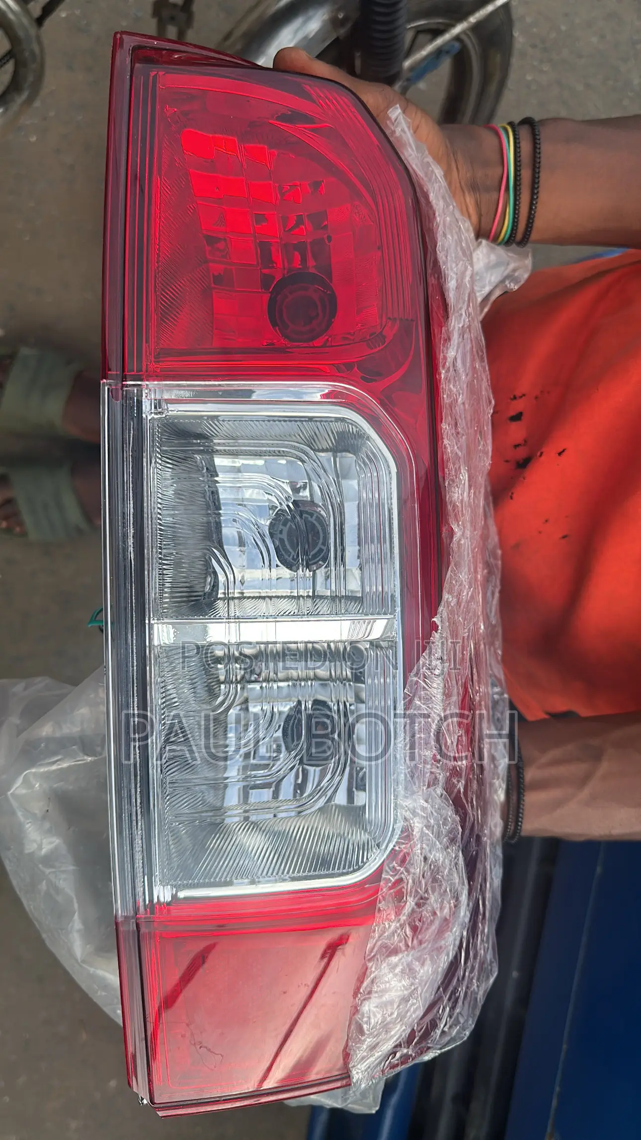 Nissan Navara 2017 Driver’S Side Taillight