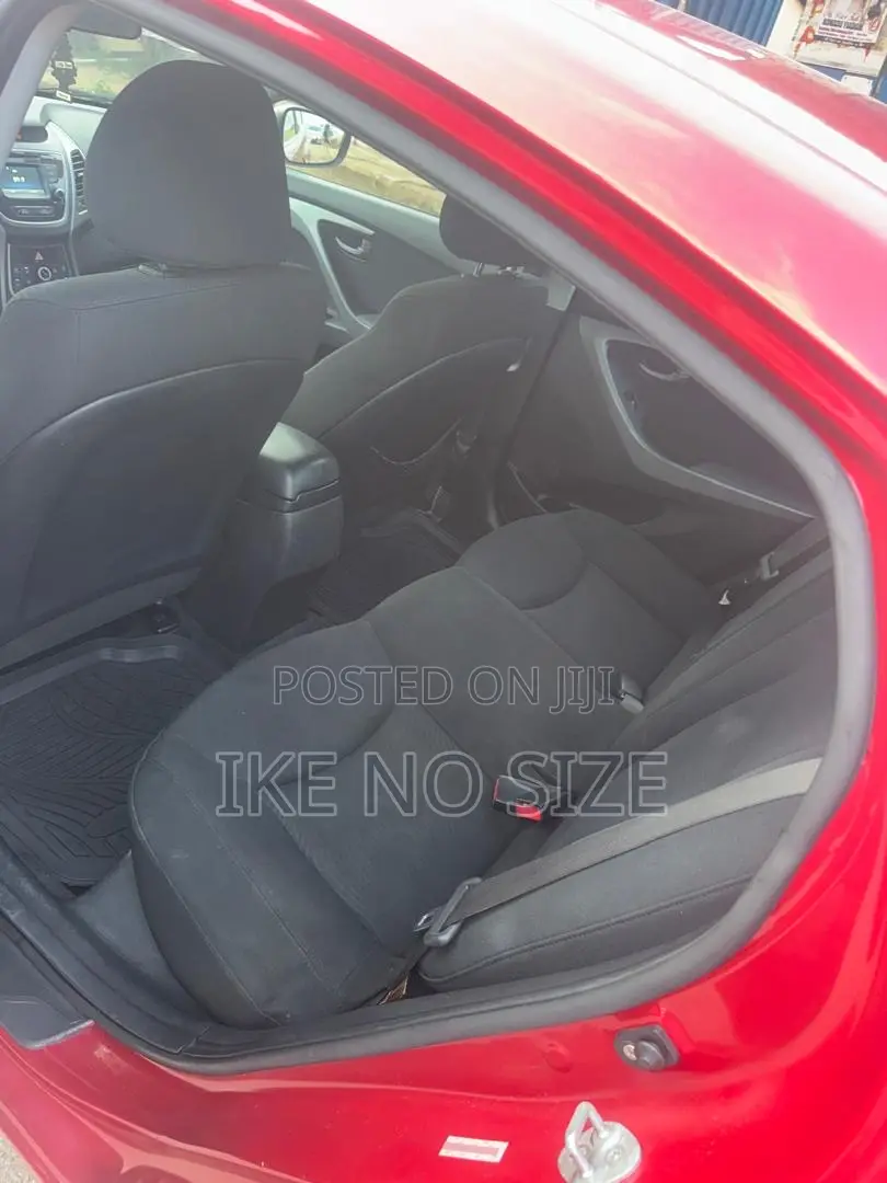 Hyundai Elantra 2015 Red