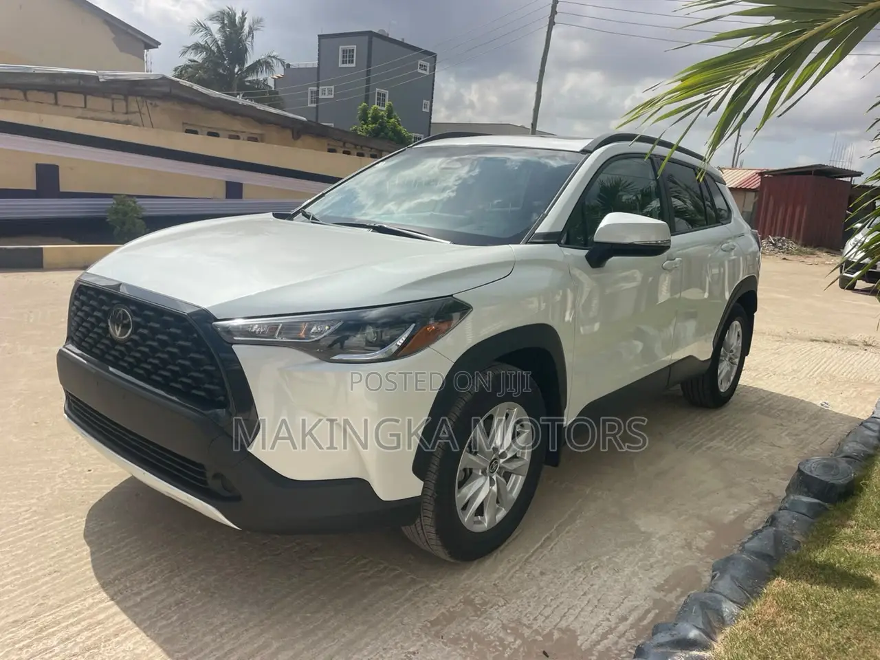 Toyota Corolla Cross LE AWD 2023 White