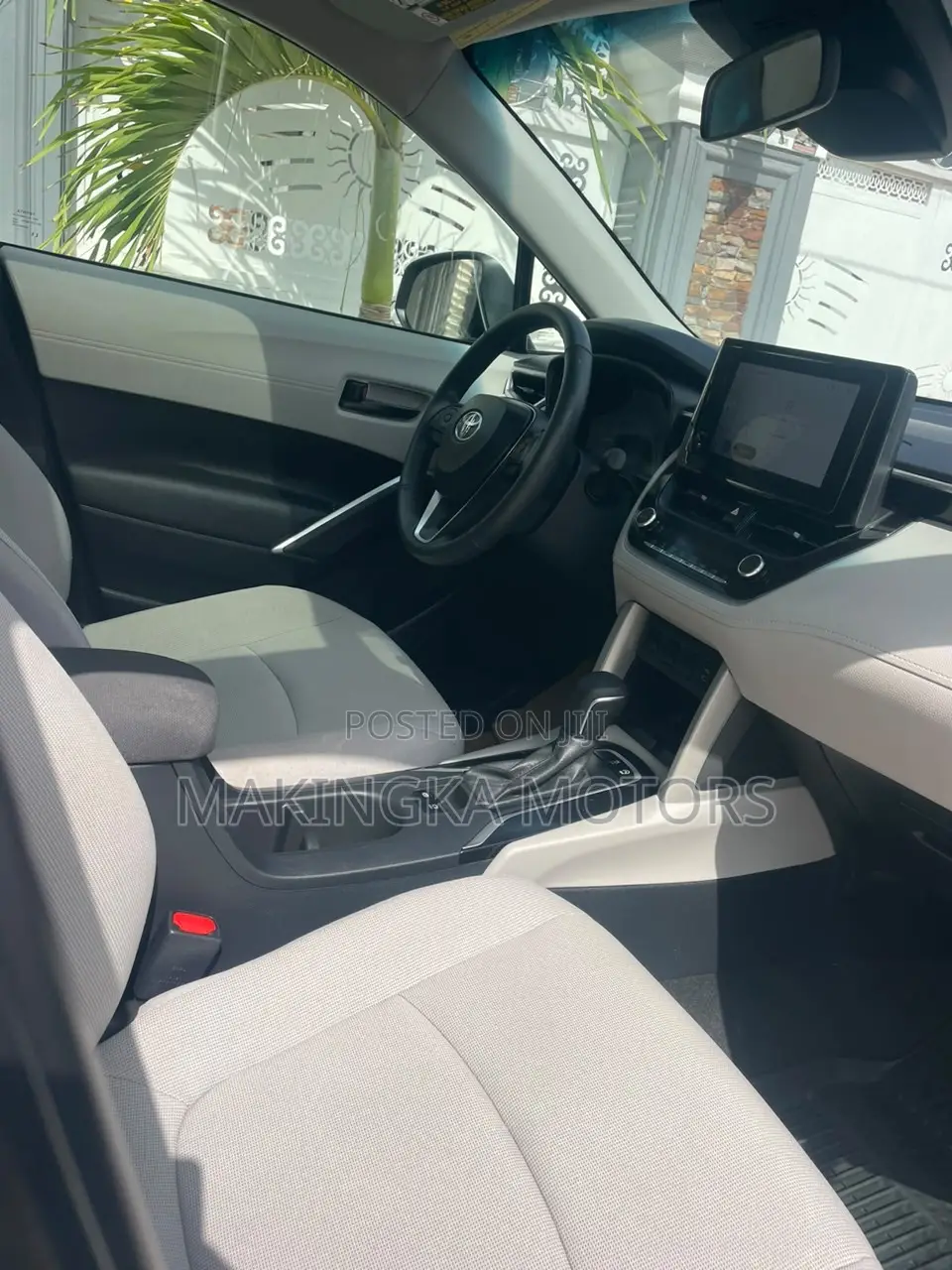 Toyota Corolla Cross LE AWD 2023 White