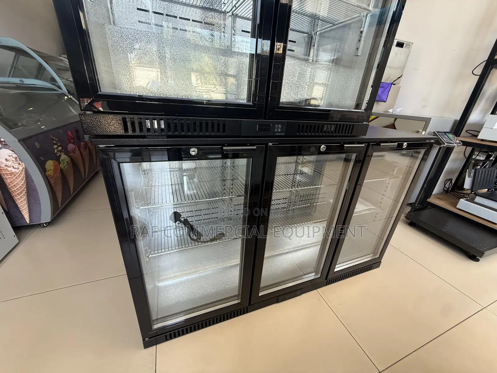 Commercial Tripple Door Bottle Cooler Underbar Fridge