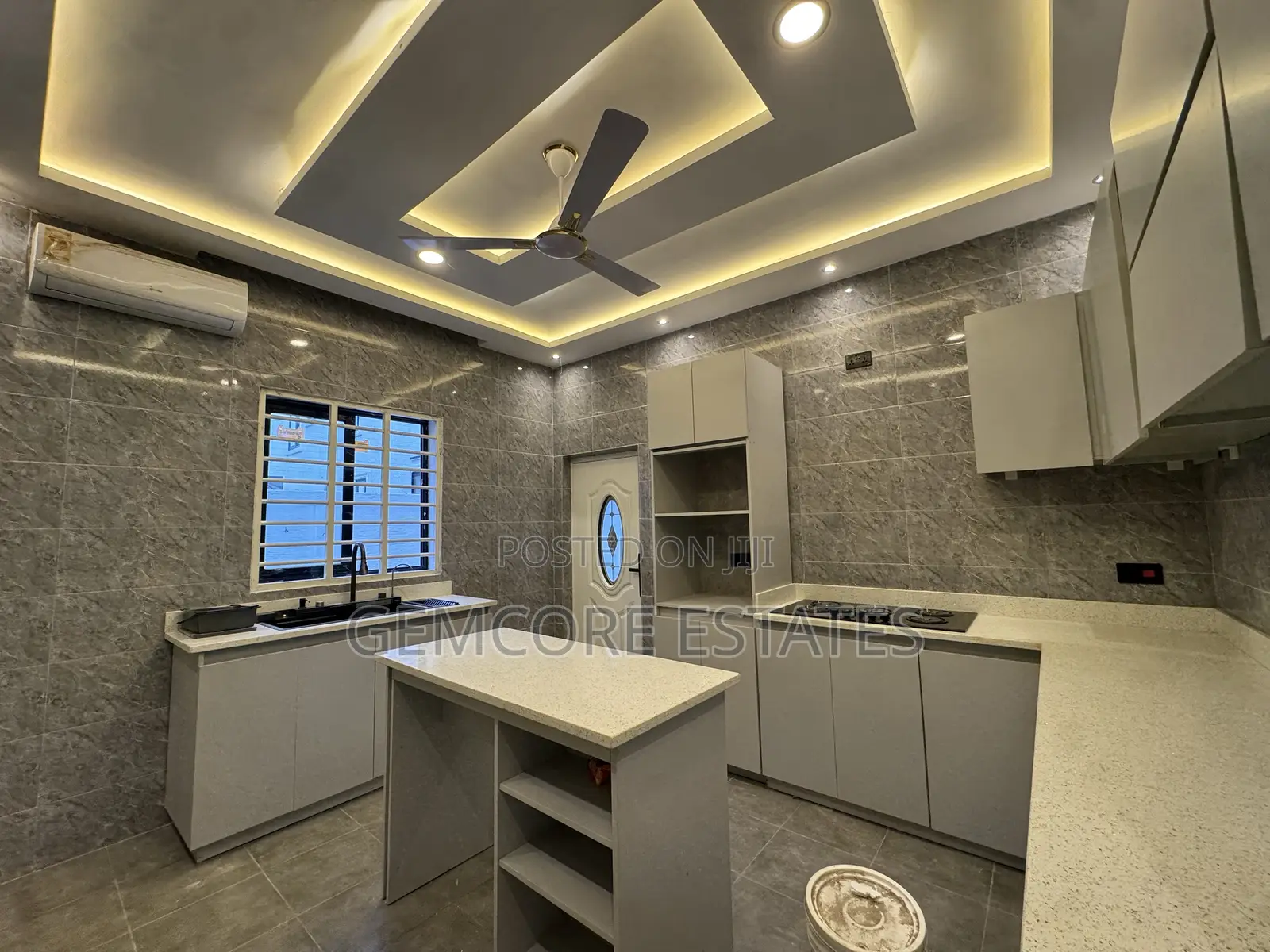 4bdrm House in Nanakrom, Ashaley Botwe for sale