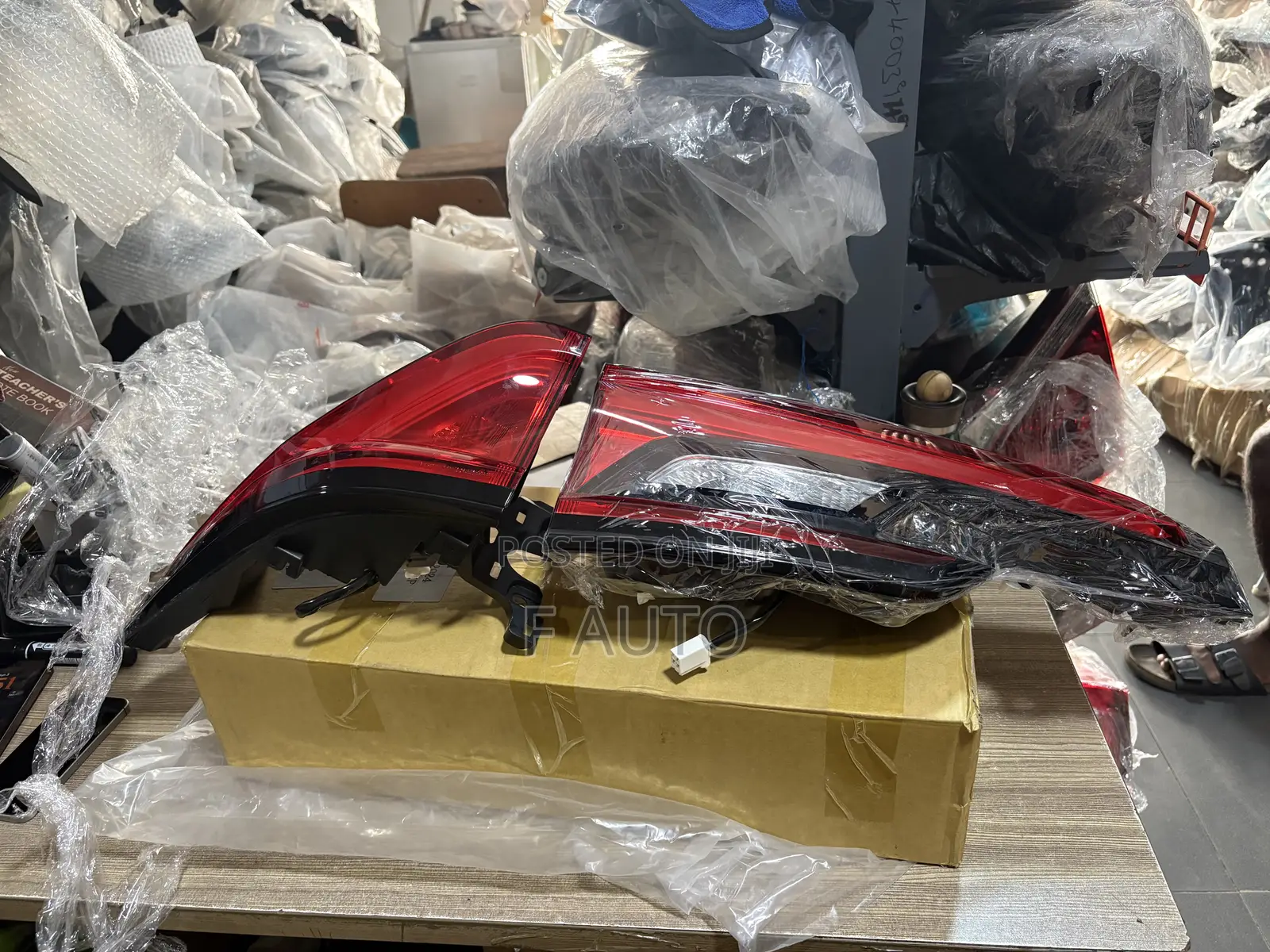 Grand Highlander 2024,2025 Taillight and Boot Light (One Side)