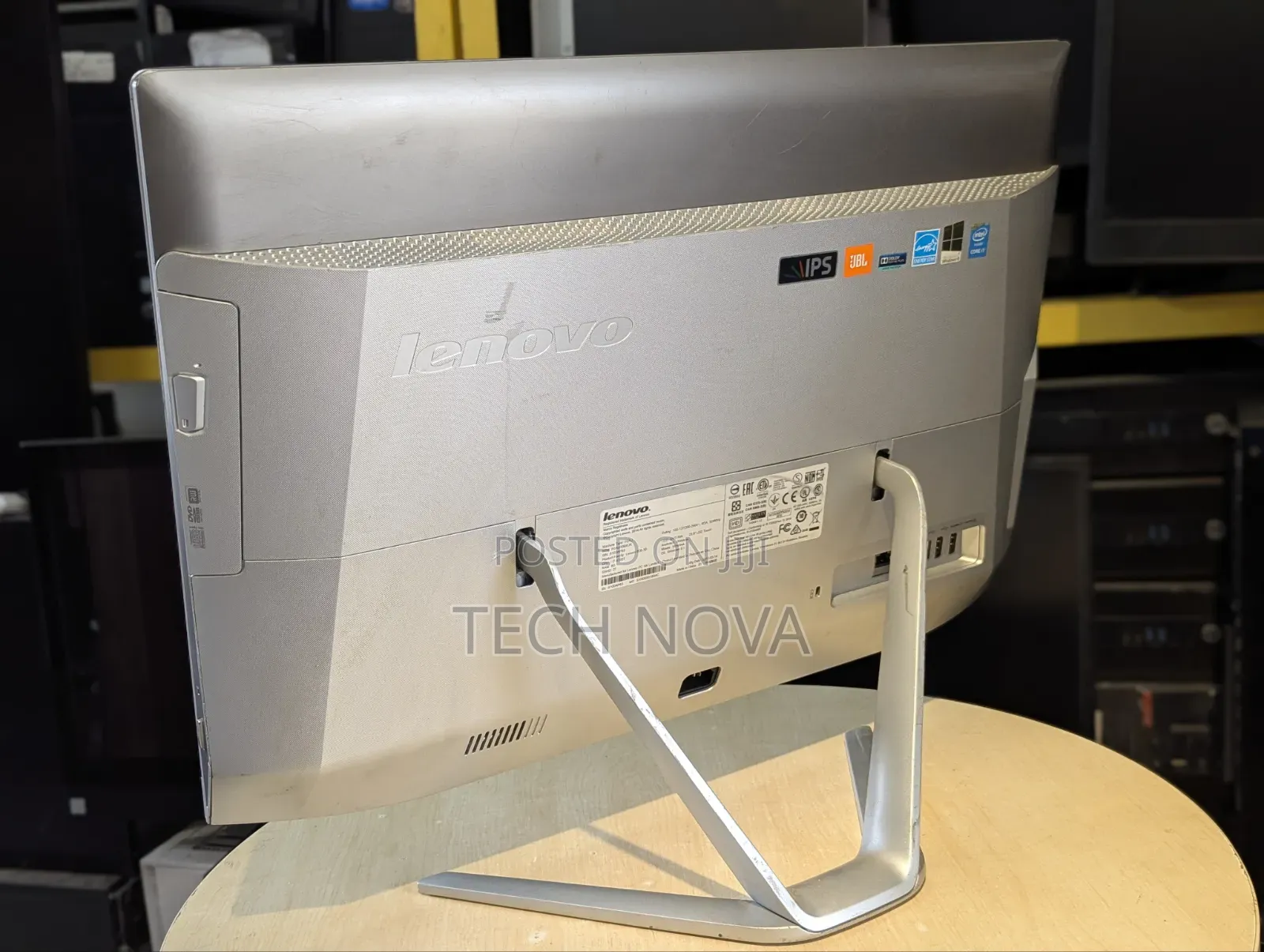 Desktop Computer Lenovo ideacentre AIO 520 8GB Intel Core i7 HDD 500GB
