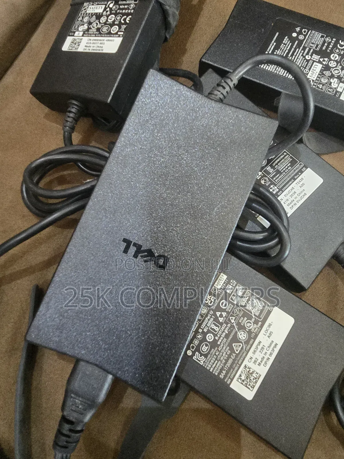 Dell 130 Watts Chargers for Laptops and Desktop