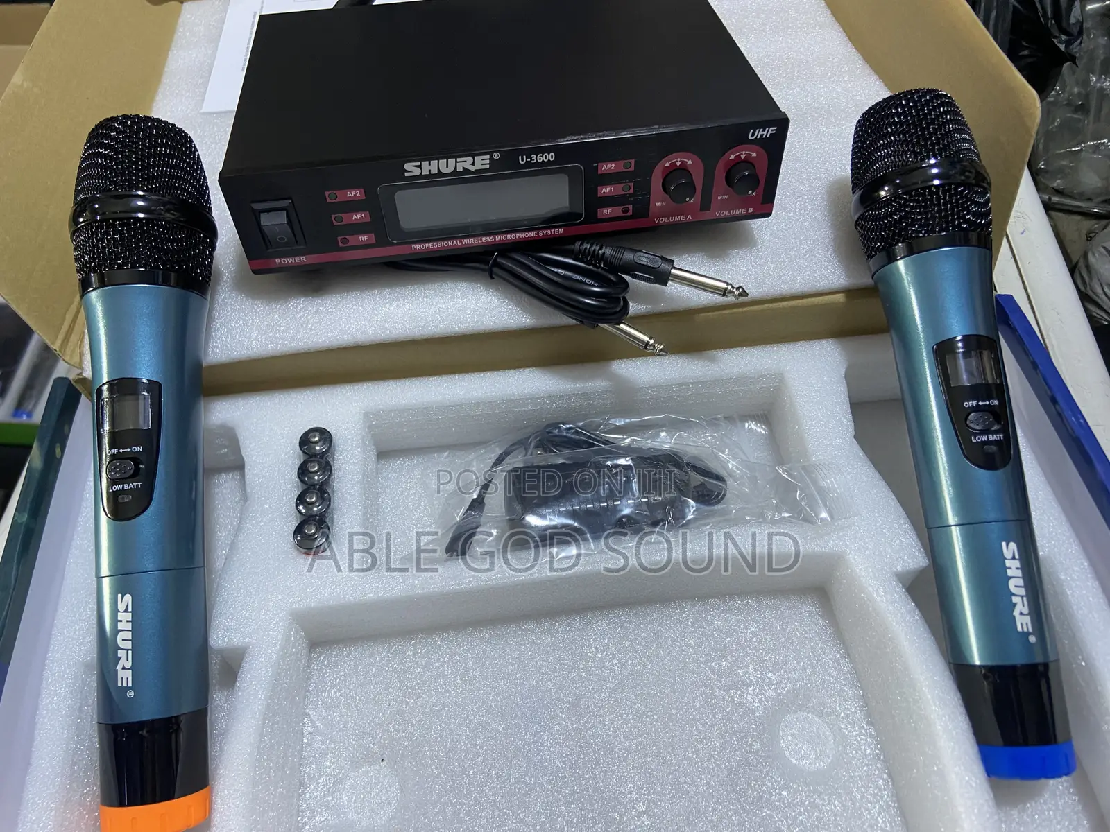 U-3600 Shure Wireless Microphone