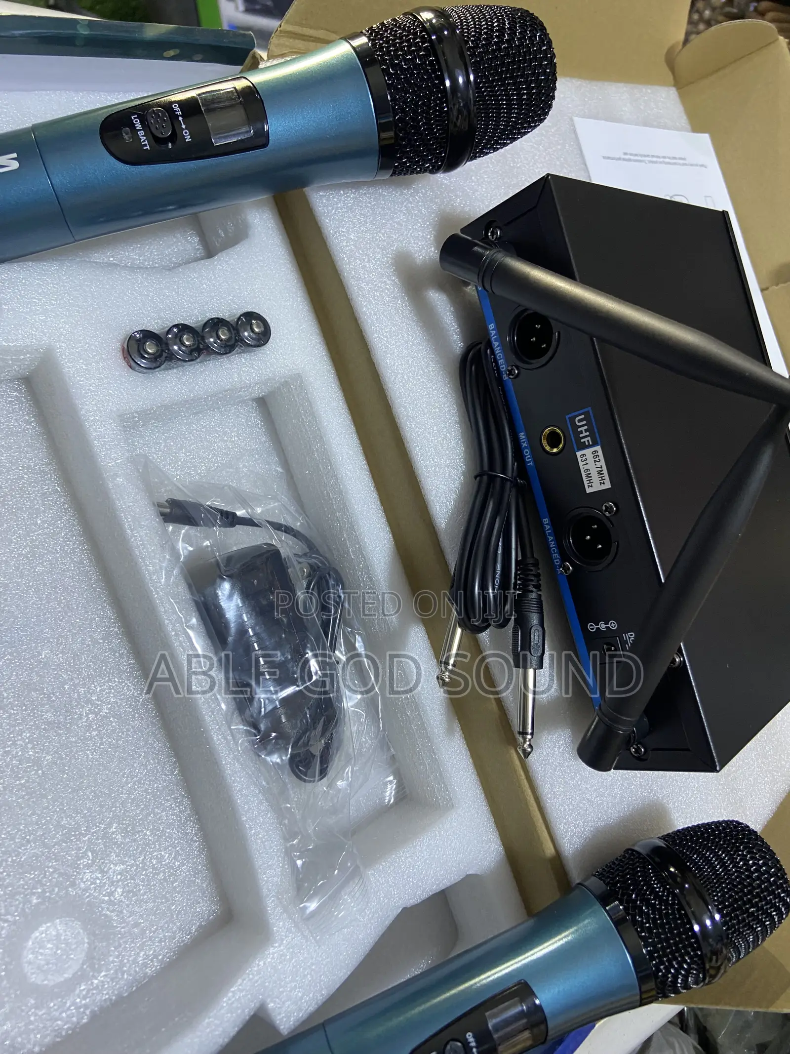 U-3600 Shure Wireless Microphone