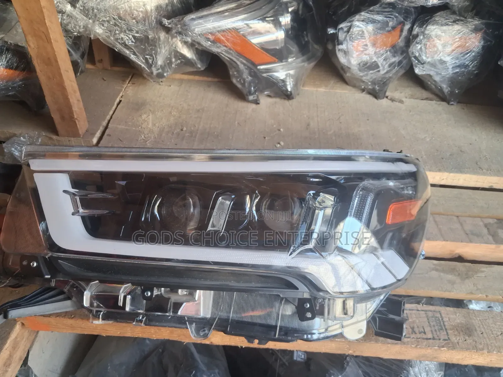 Headlight Hilux 2016-2017-2018-2019-2020-2021 Led
