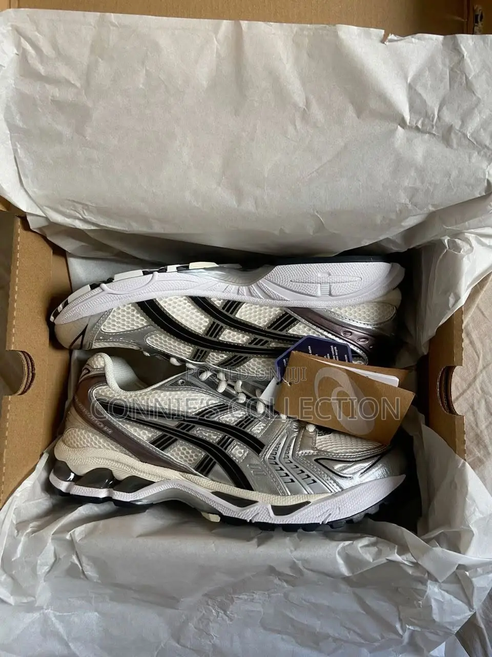 Asics Sneakers