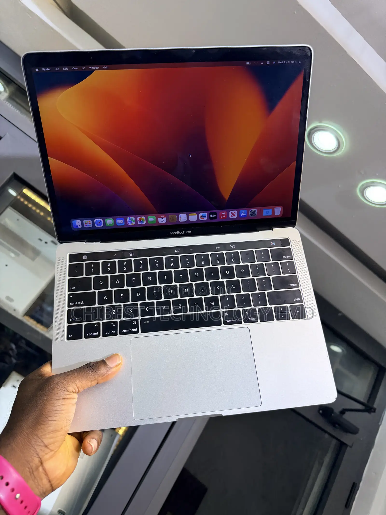 Laptop Apple MacBook Pro 2019 8GB Intel Core i5 SSD 256GB