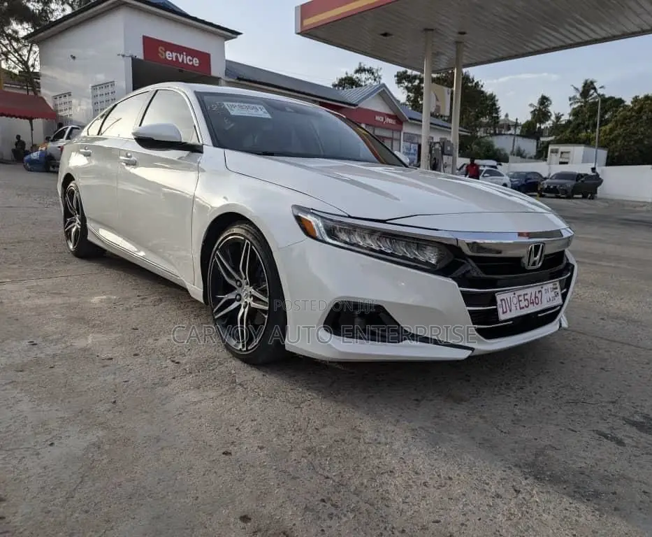 Honda Accord Touring 2.0T 2021 White
