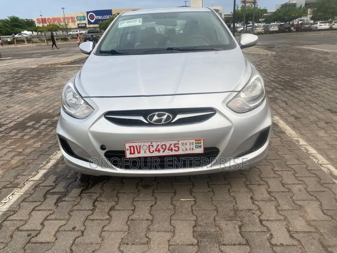 Hyundai Accent GLS 4dr Sedan (1.6L 4cyl 6M) 2014 Silver
