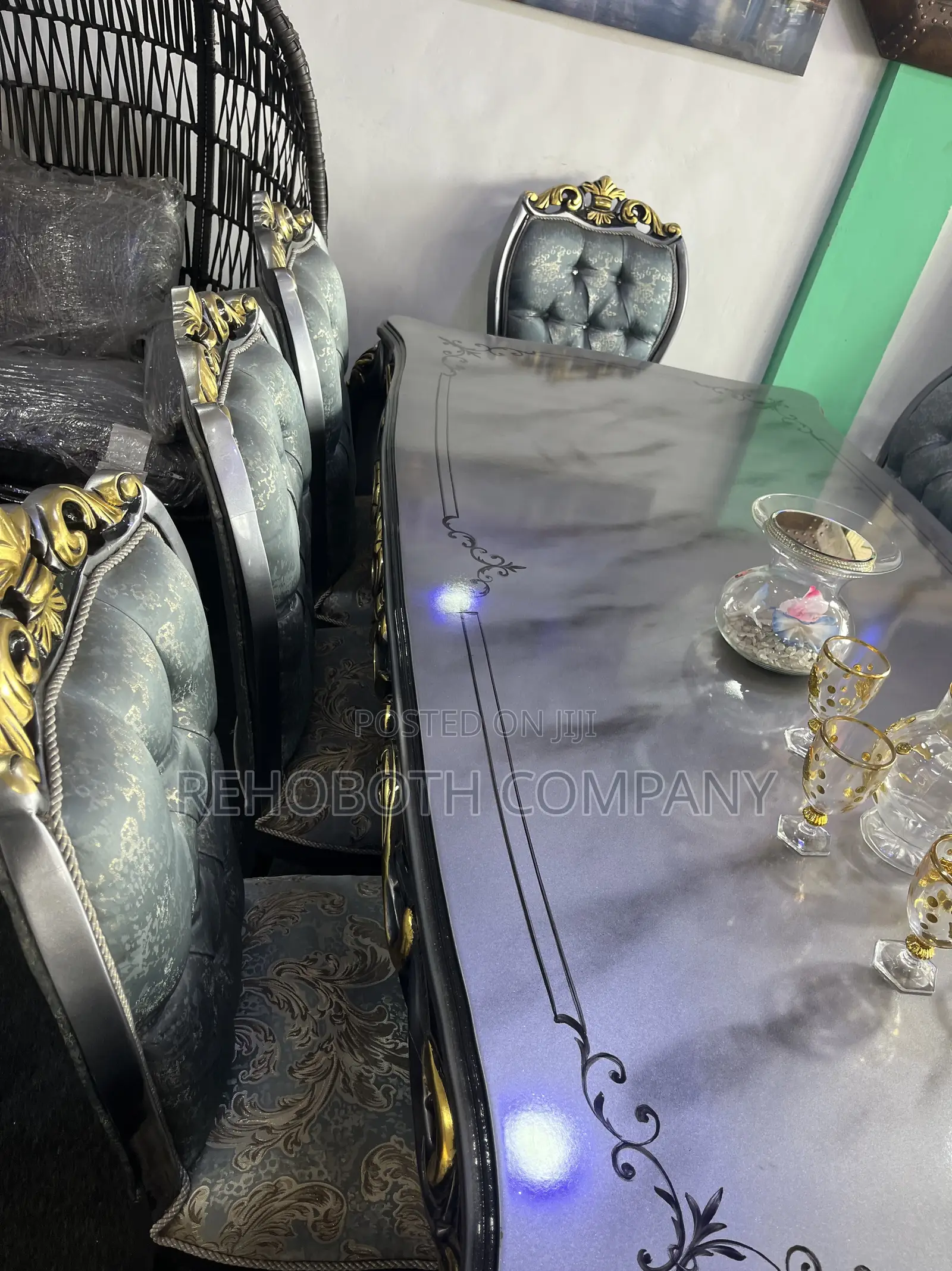 Royal Executives 8 Seater Dining Table