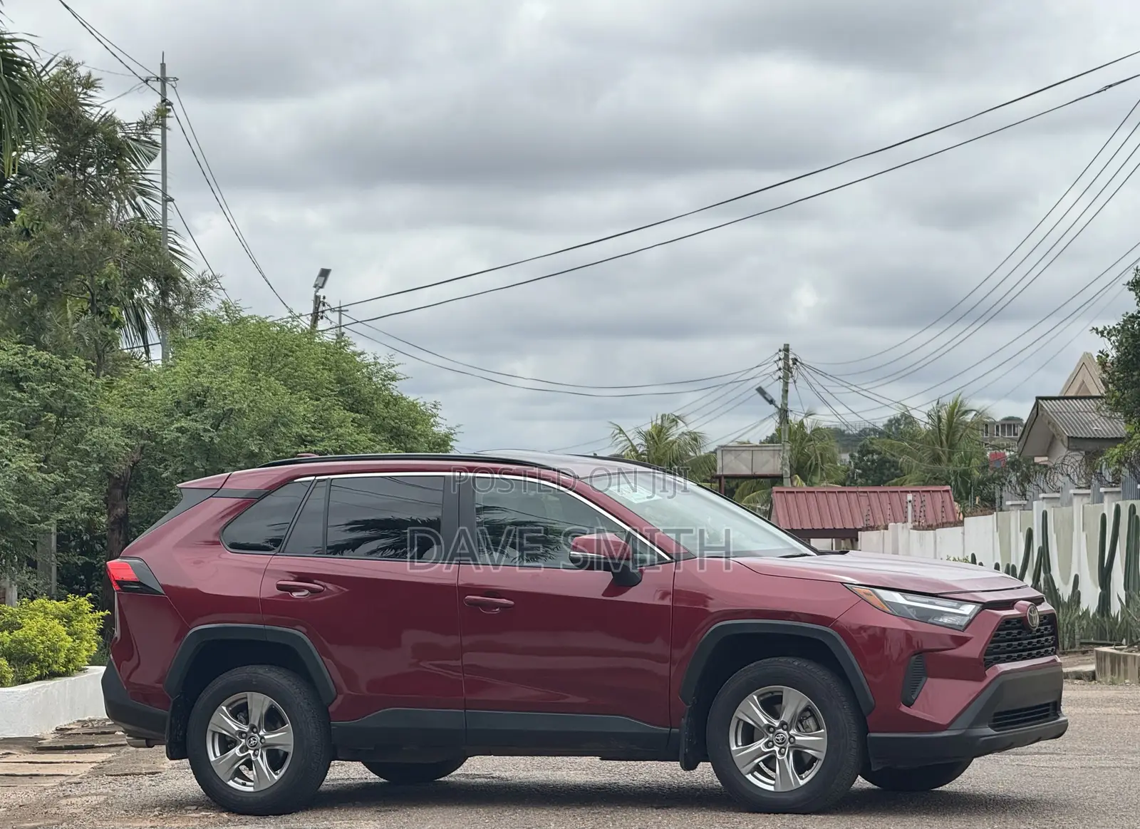 Toyota RAV4 XLE AWD 2024 Red