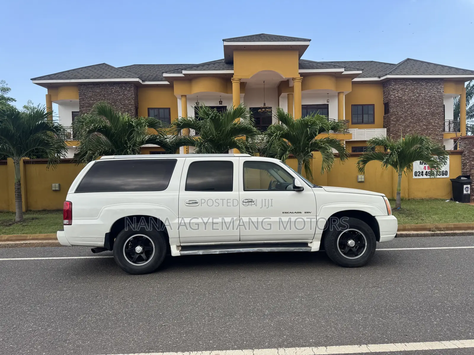Cadillac Escalade 2012 White