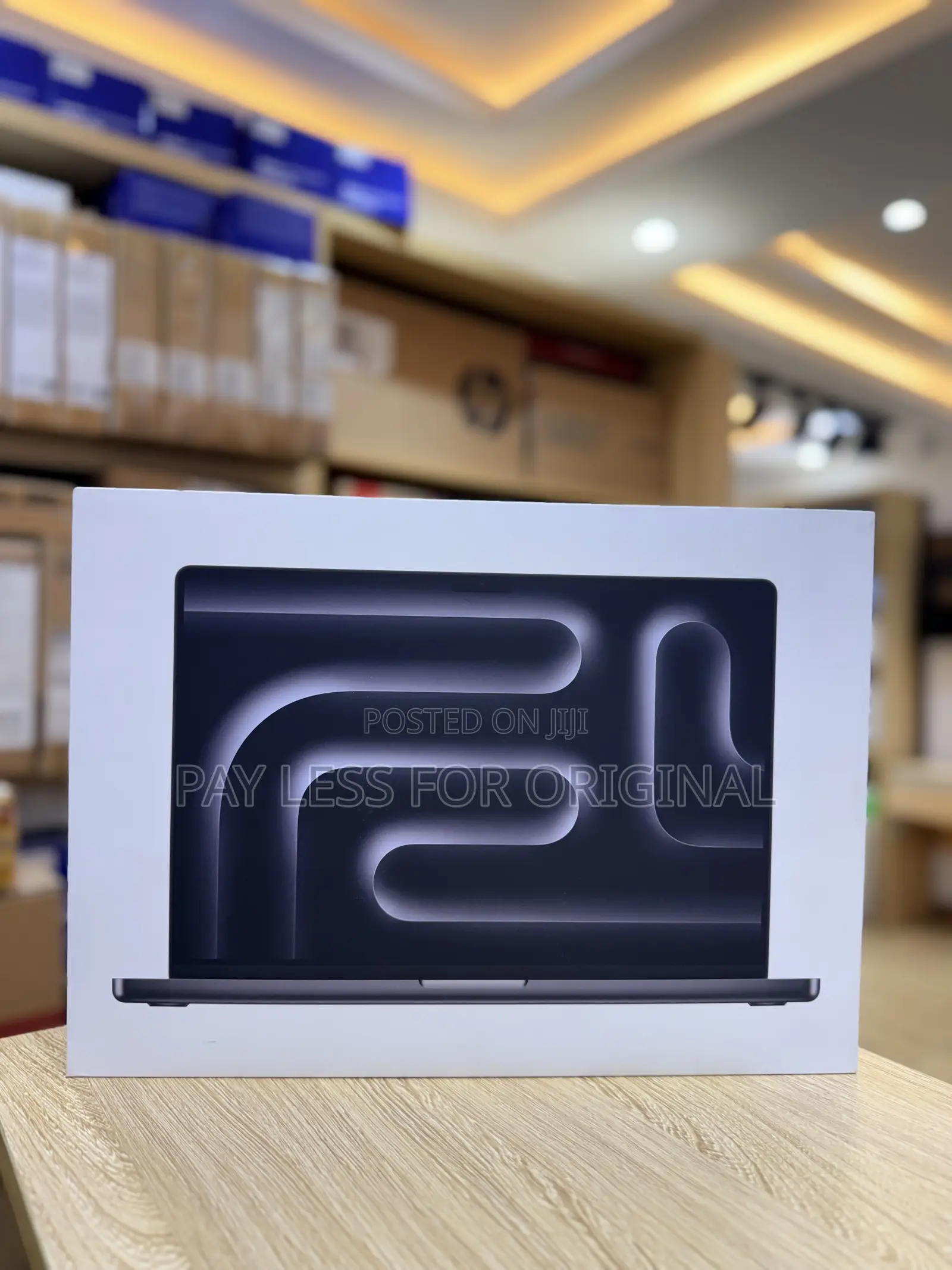 New Laptop Apple MacBook Pro 2023 M3 Pro 36GB Apple M3 Pro SSD 512GB