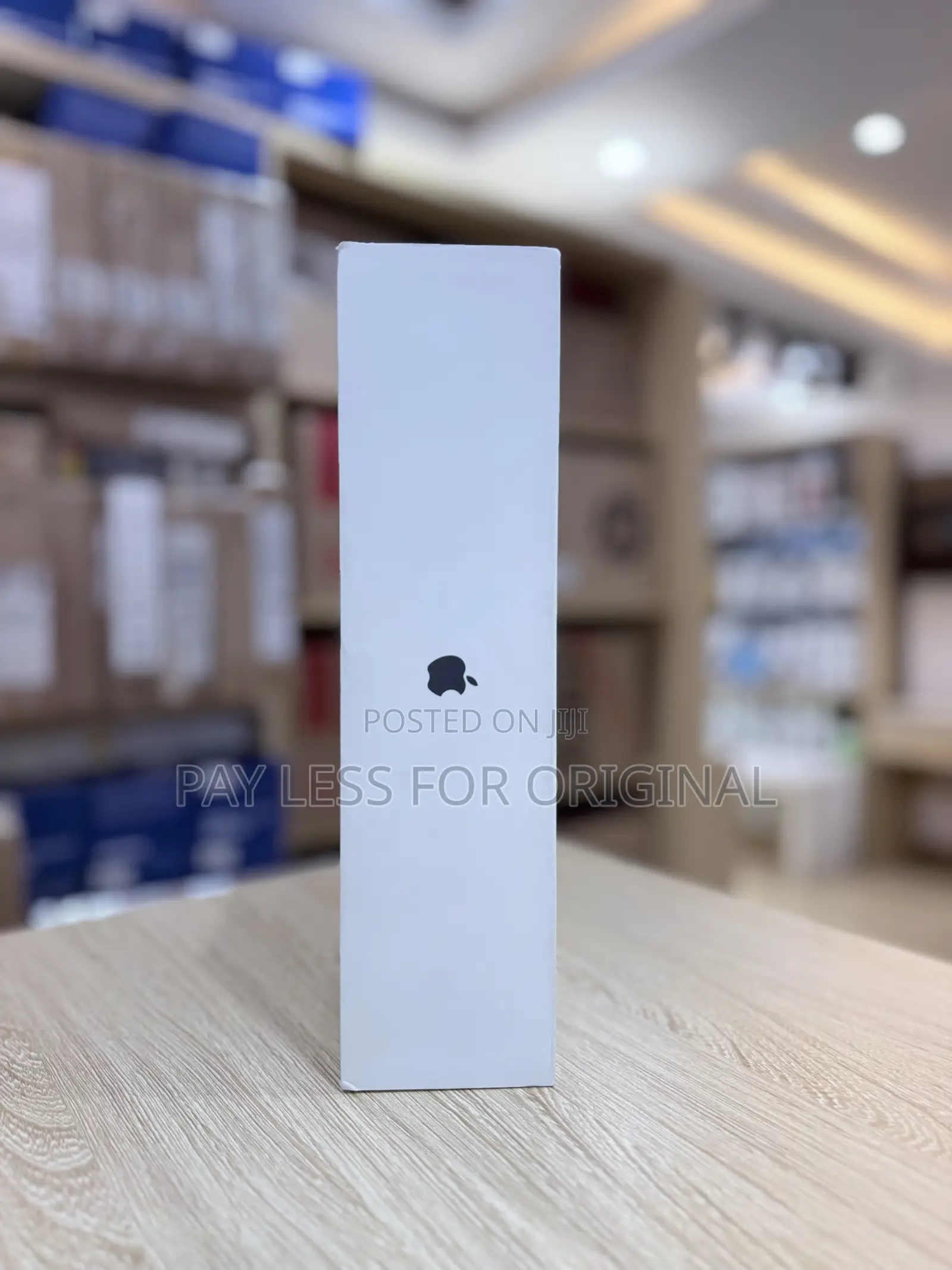 New Laptop Apple MacBook Pro 2023 M3 Pro 36GB Apple M3 Pro SSD 512GB