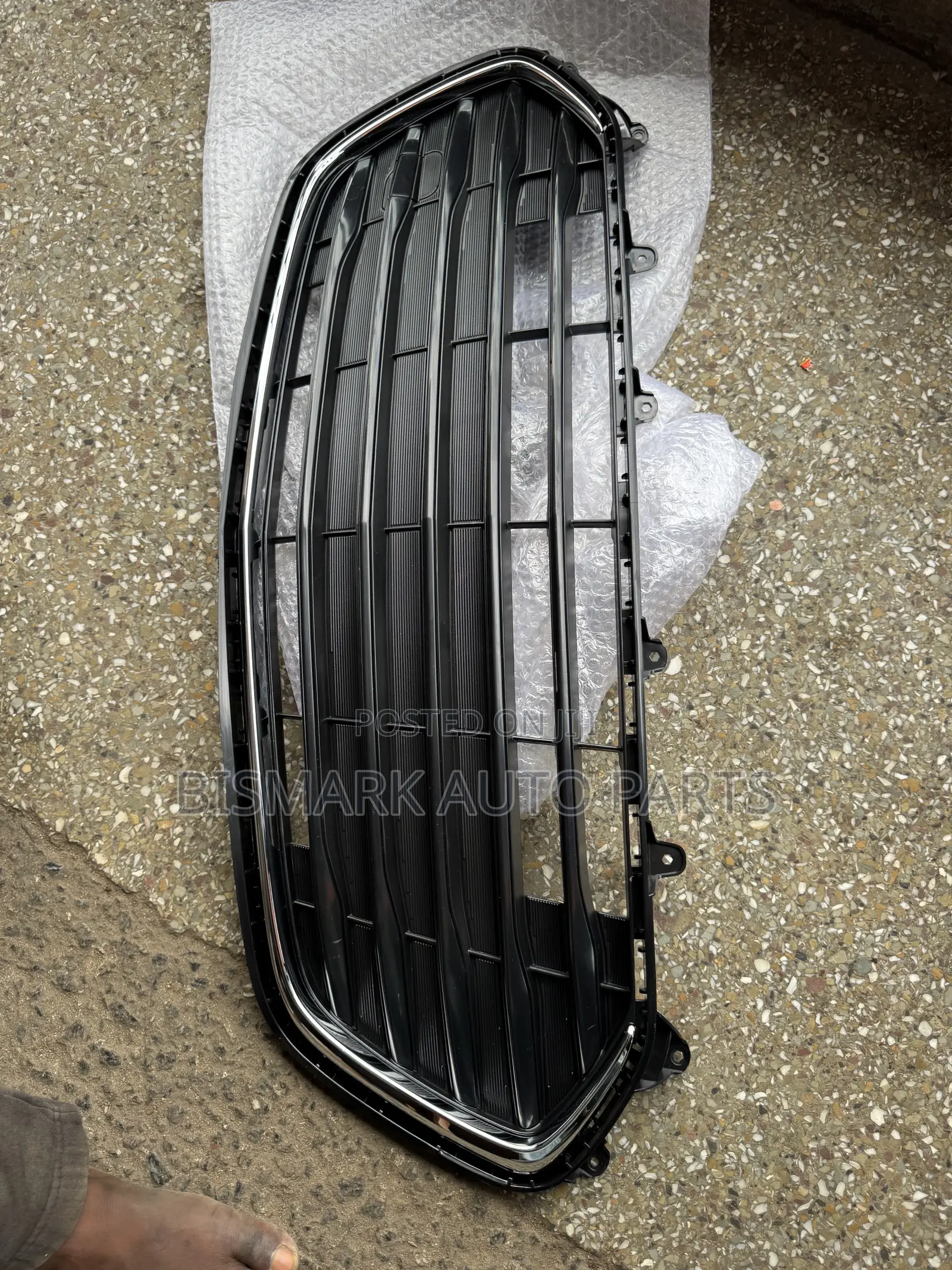 Chevrolet Trax 2017 2018 2019 2020 2021 Front Shells- Grill