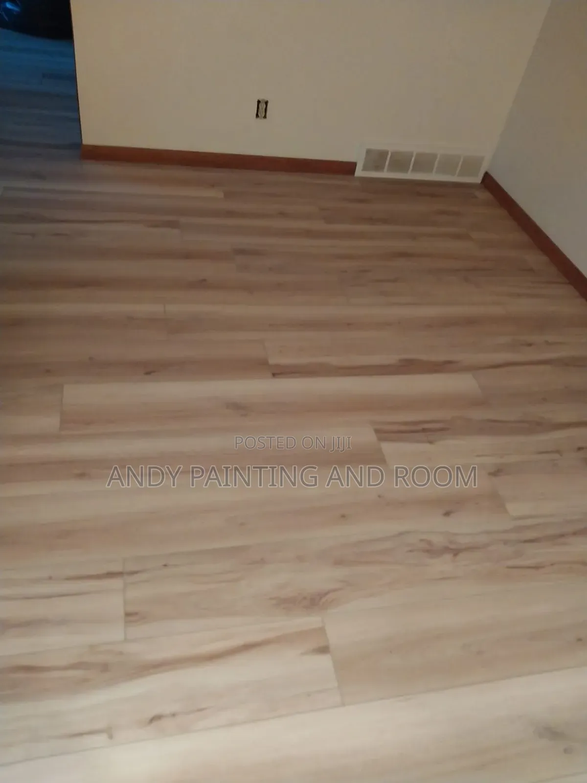 Superior Vinyl Floor Installation – Fast Flawless