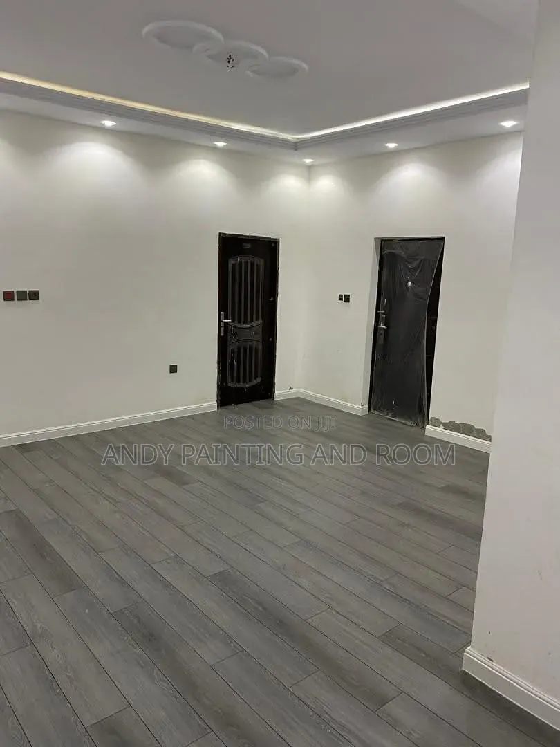 Reliable Vinyl Floor Contractors – Ready for Your Project