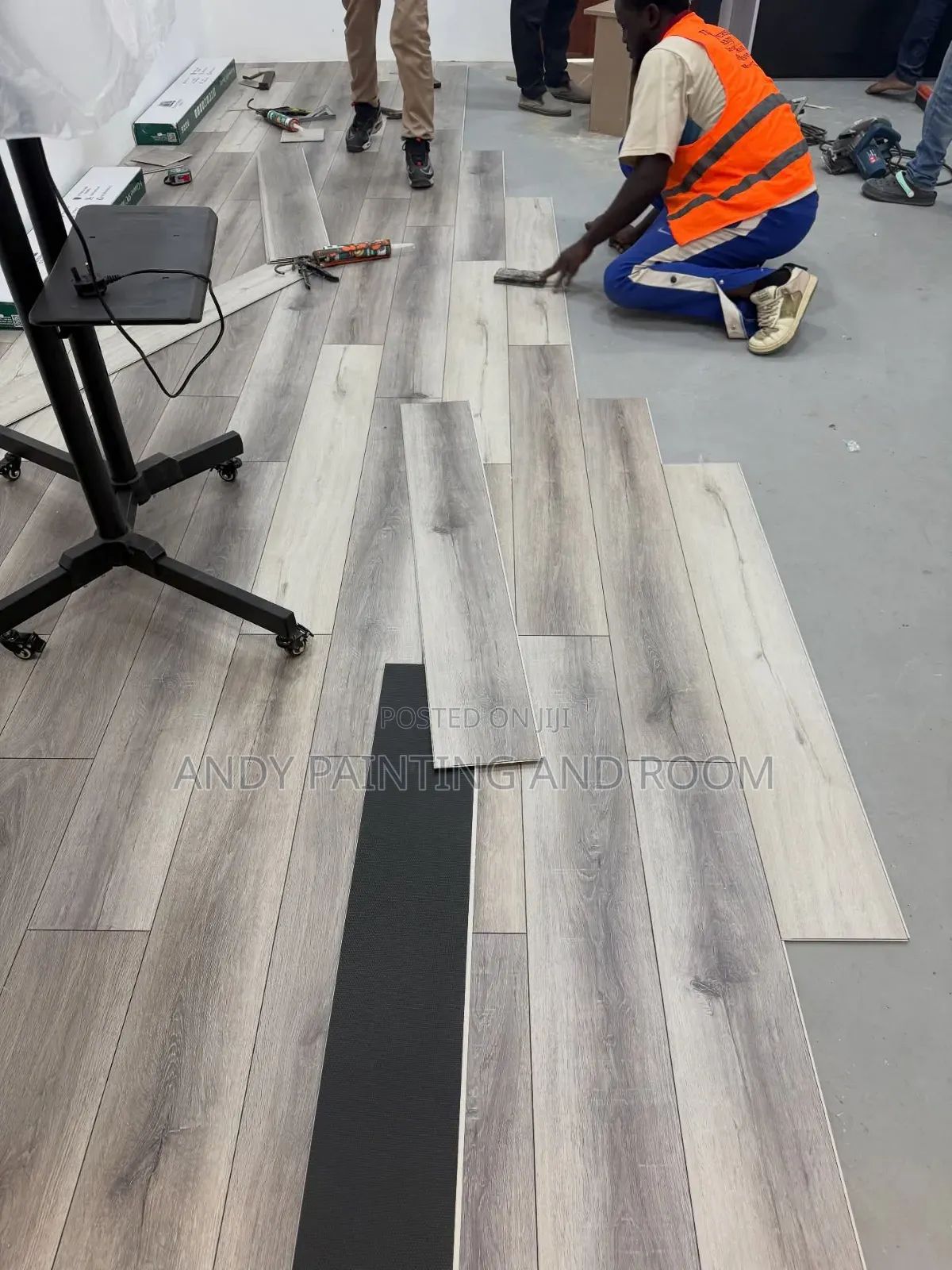 Fast Reliable Vinyl Floor Installers in Accra