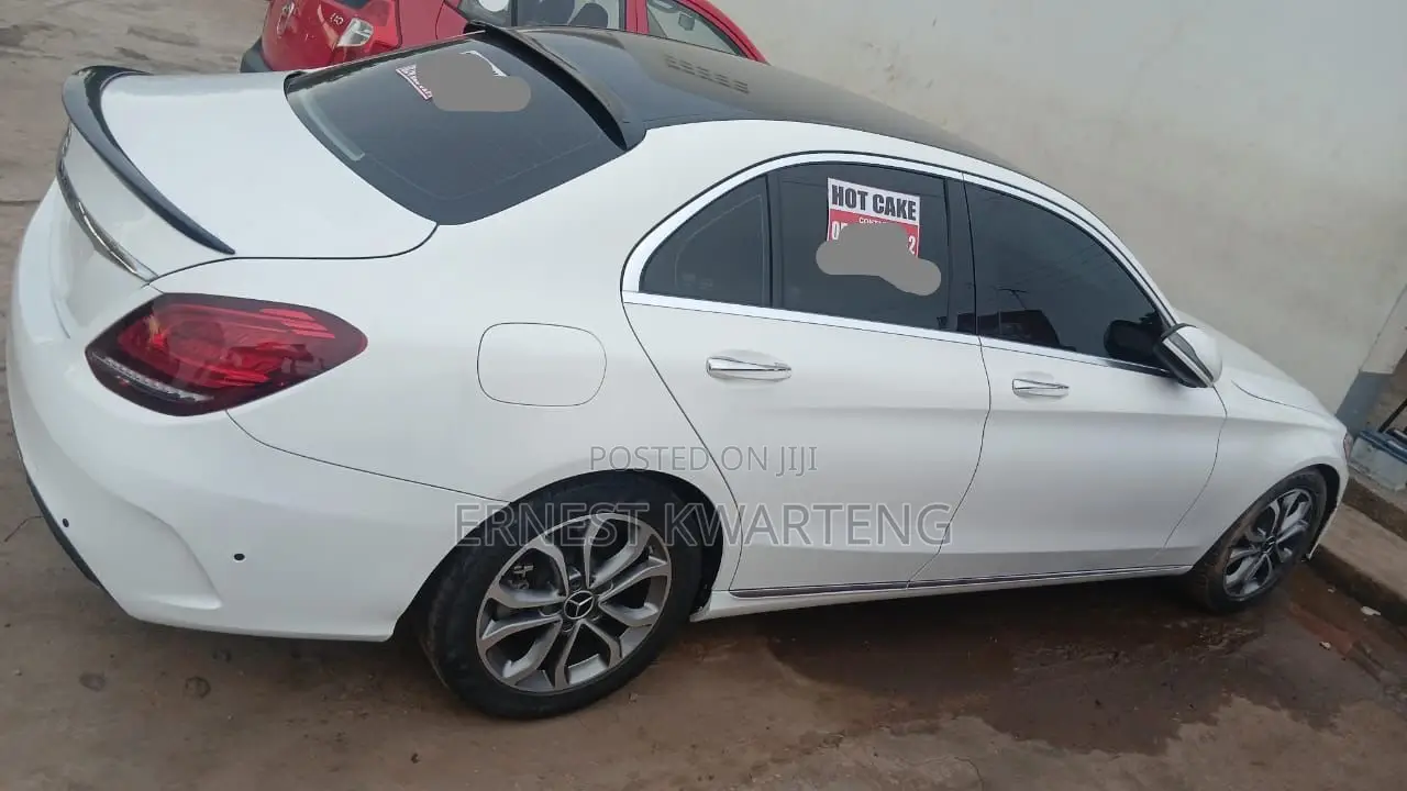 Mercedes-Benz C300 2018 White
