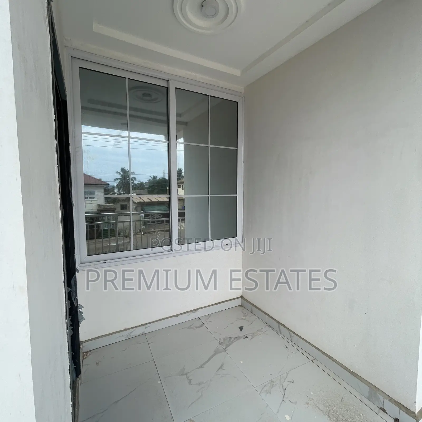 2bdrm Apartment in Lake Side Estate for rent