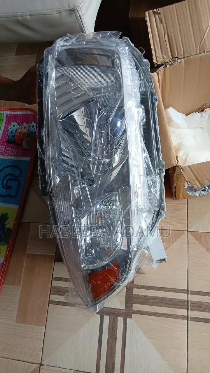 Headlight for Toyota Highlander