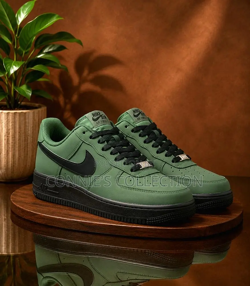 Nike Air Force 1 Sneaker