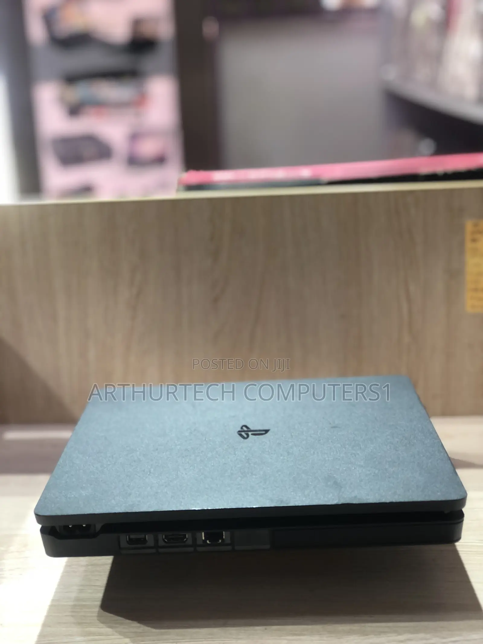 Playstation 4 Slim