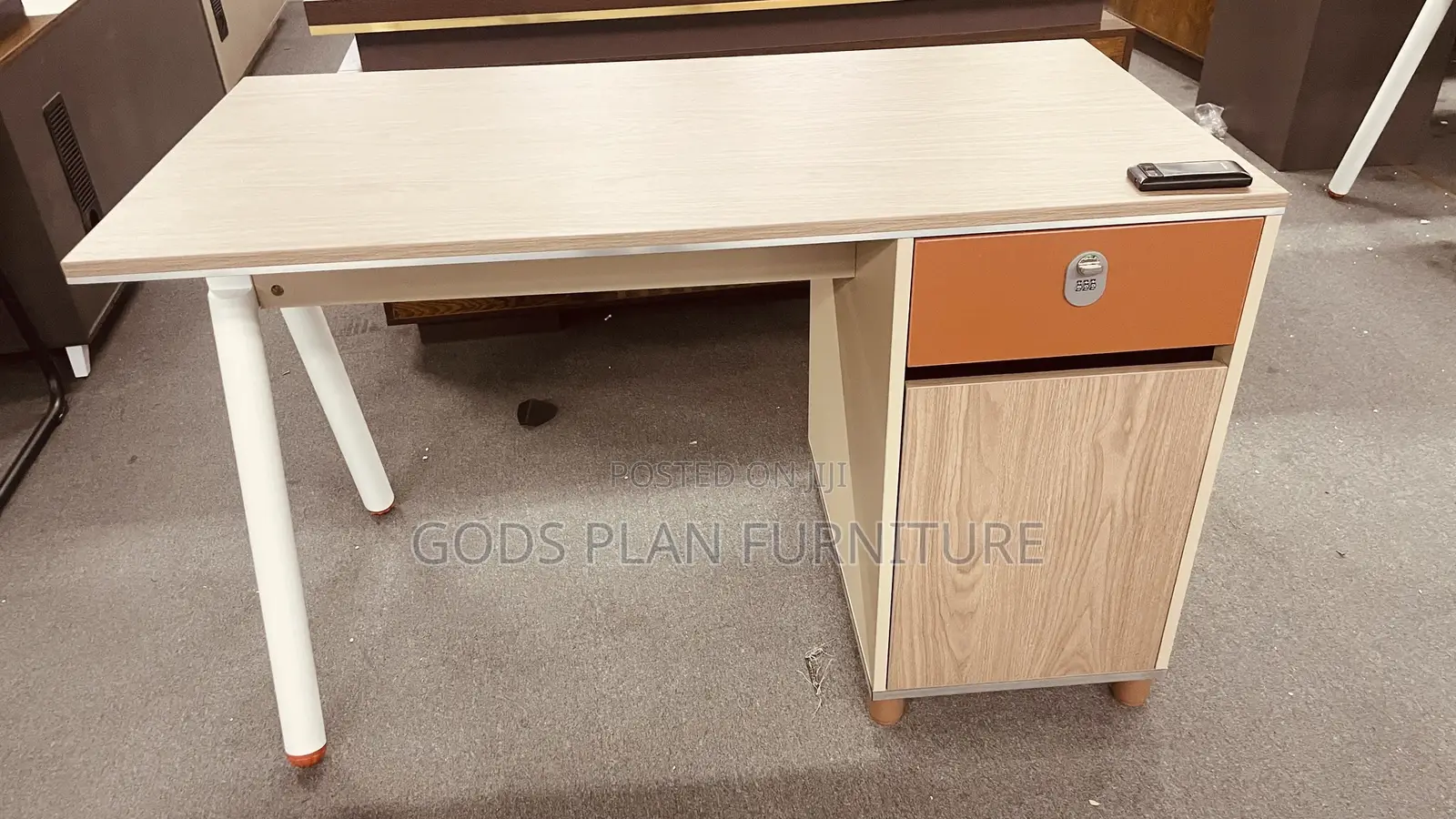 Office Desk (9k62)