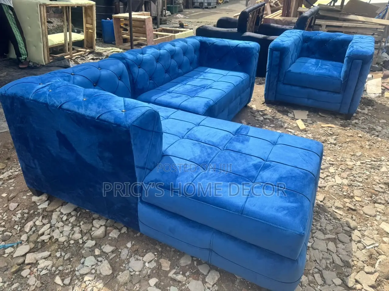 Luxury Royal Blue Chesterfield Sofa Set