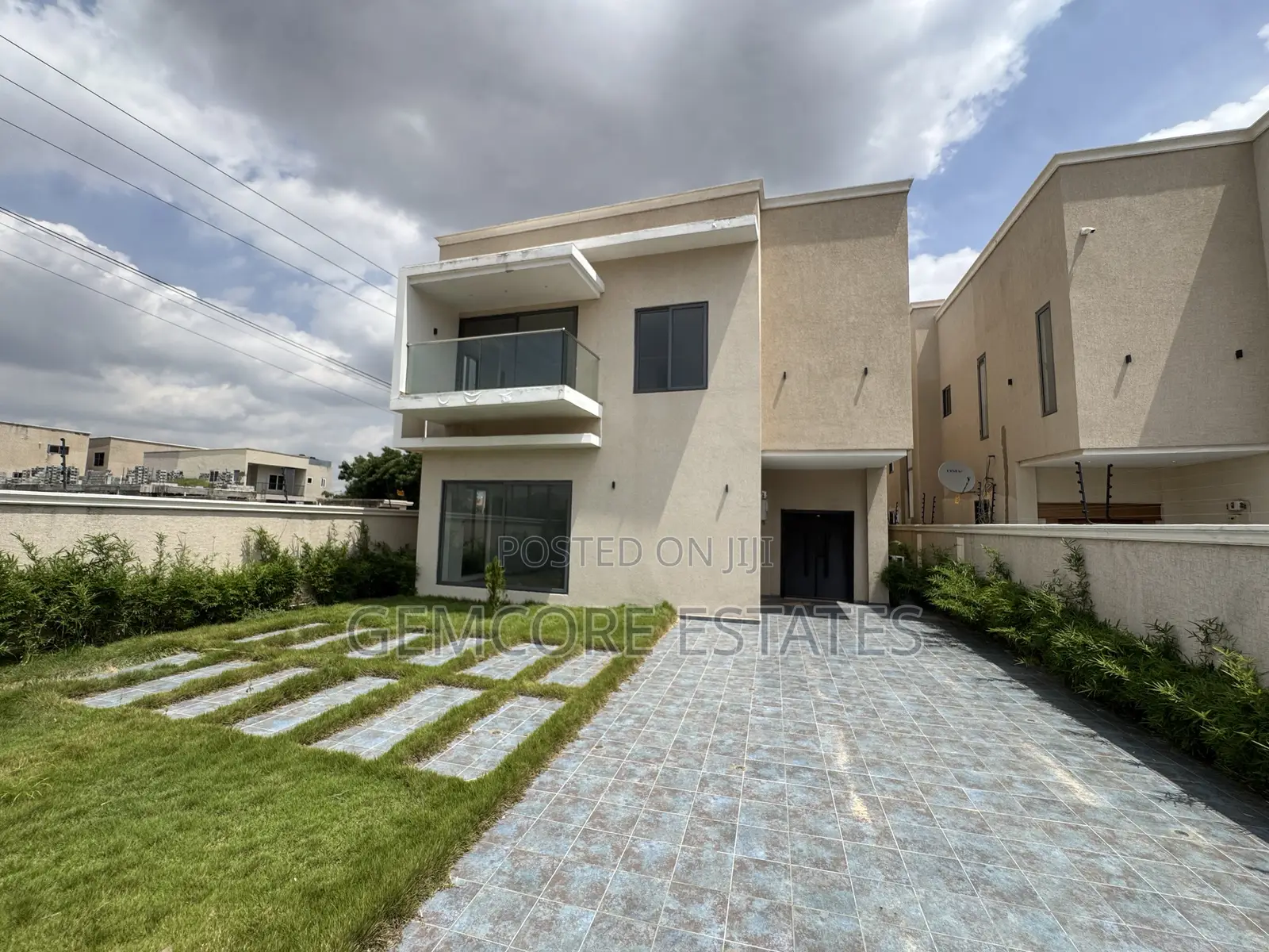 4bdrm House in East Legon Hills, Ashaley Botwe for rent